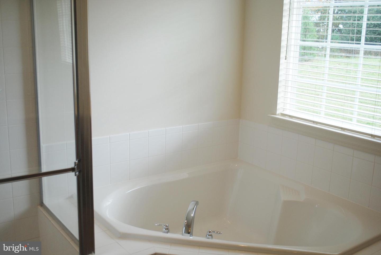 345 Elizabeth Dr