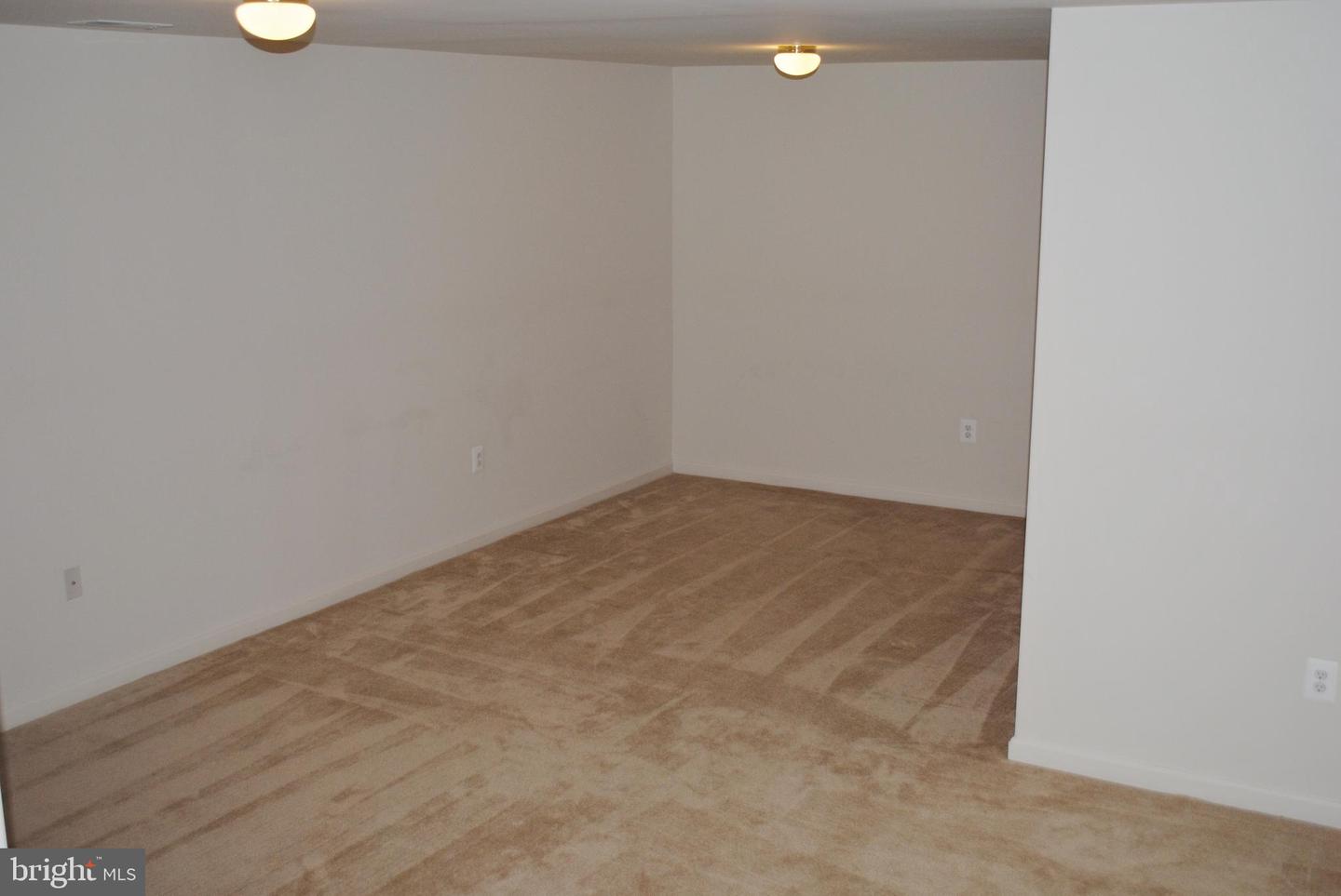 345 Elizabeth Dr