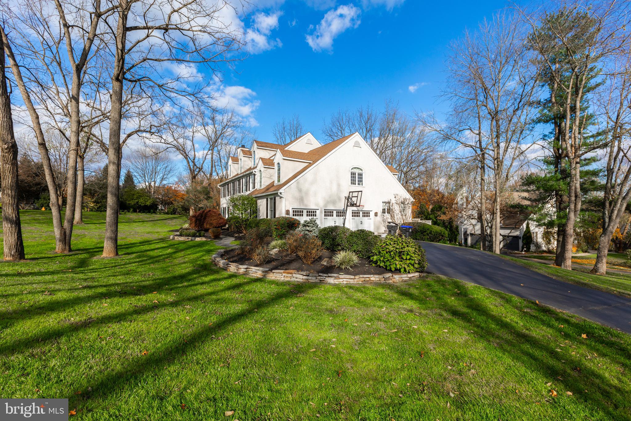 981 Whitetail Ln