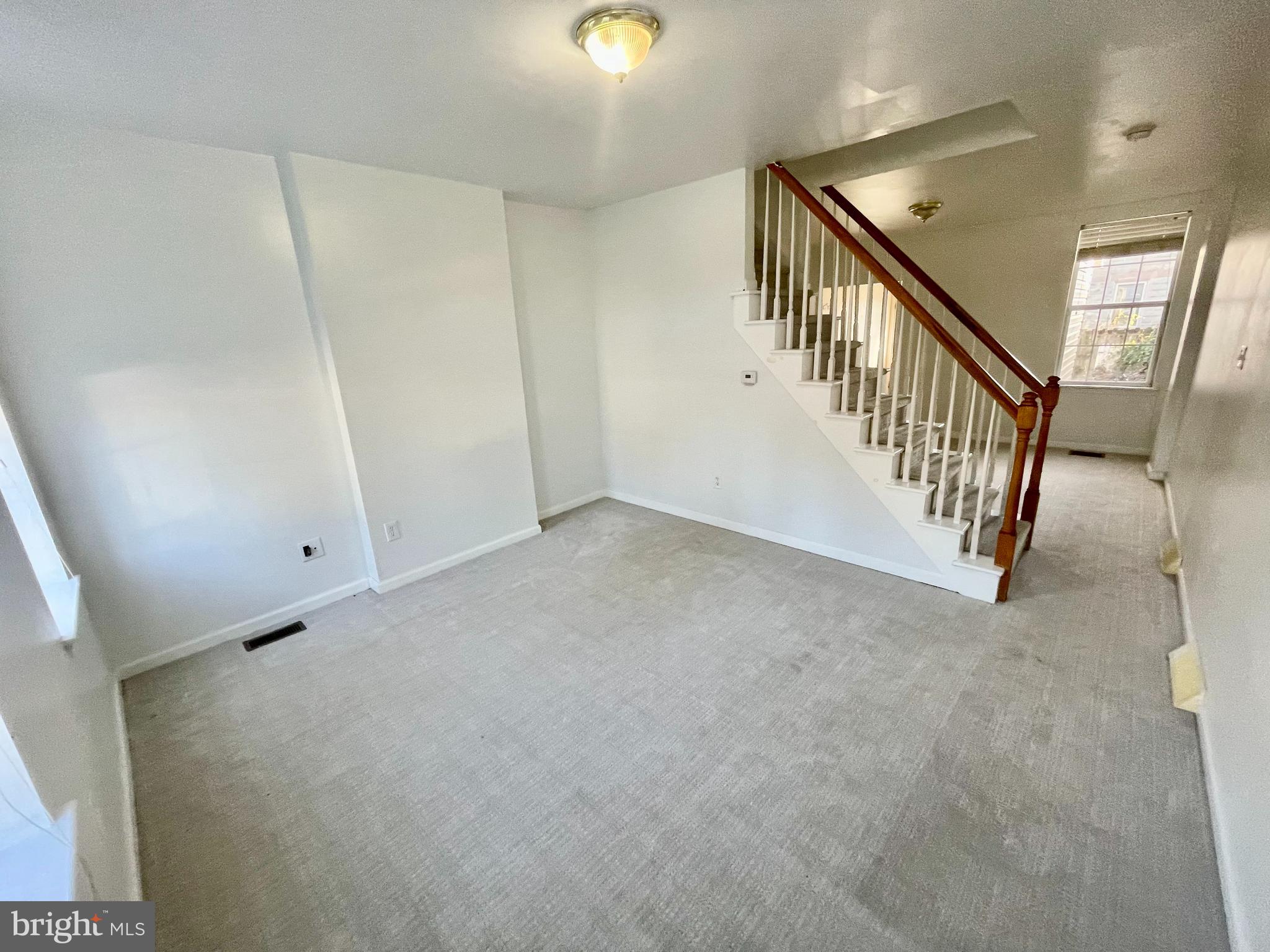 352 Grover St