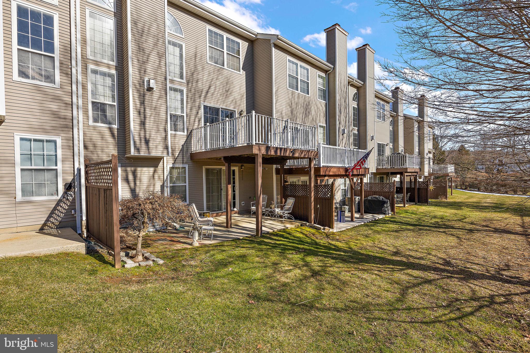 109 Lydia Ln