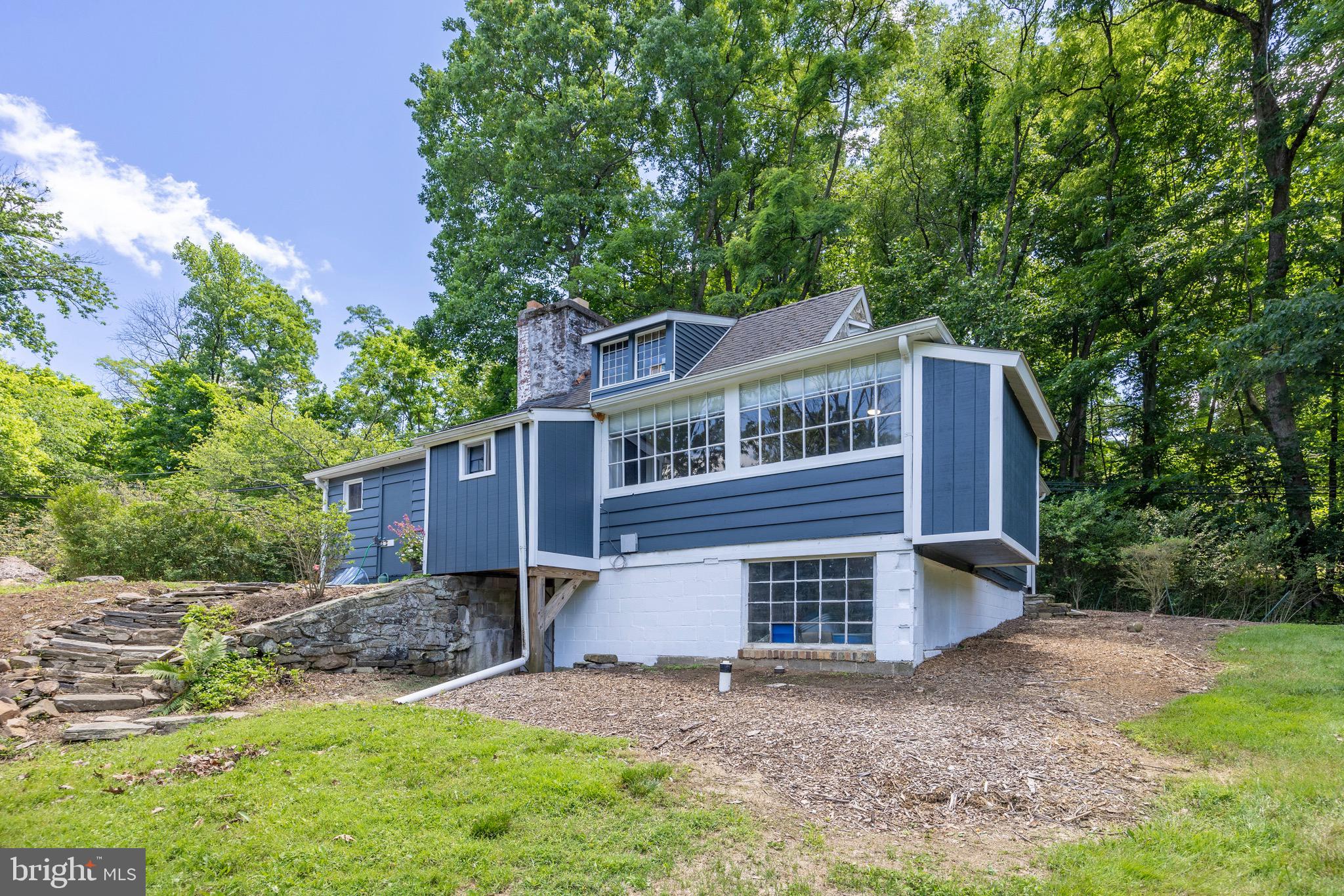 1409 Manley Rd
