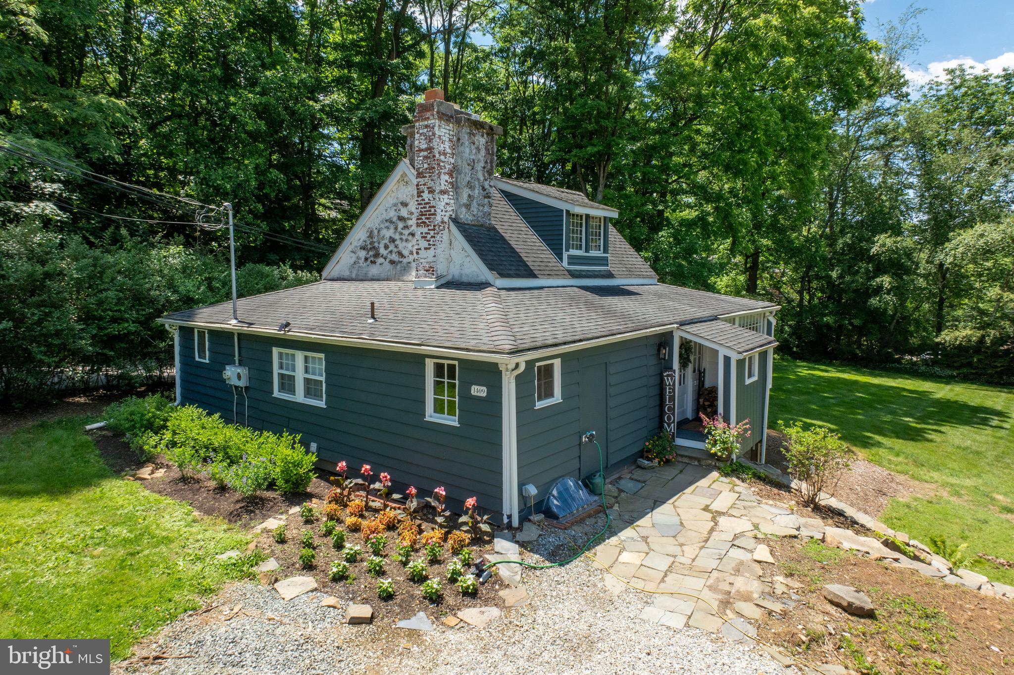 1409 Manley Rd