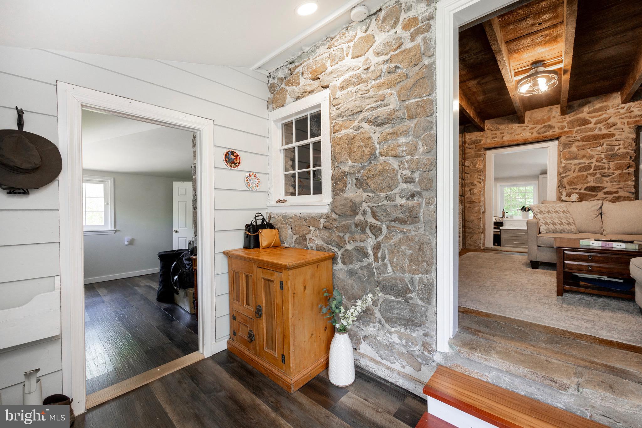 1409 Manley Rd