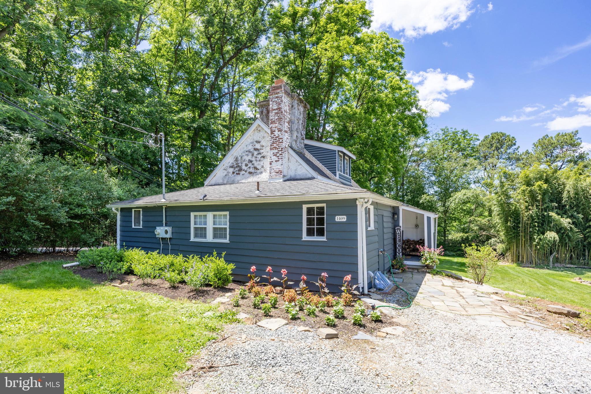 1409 Manley Rd