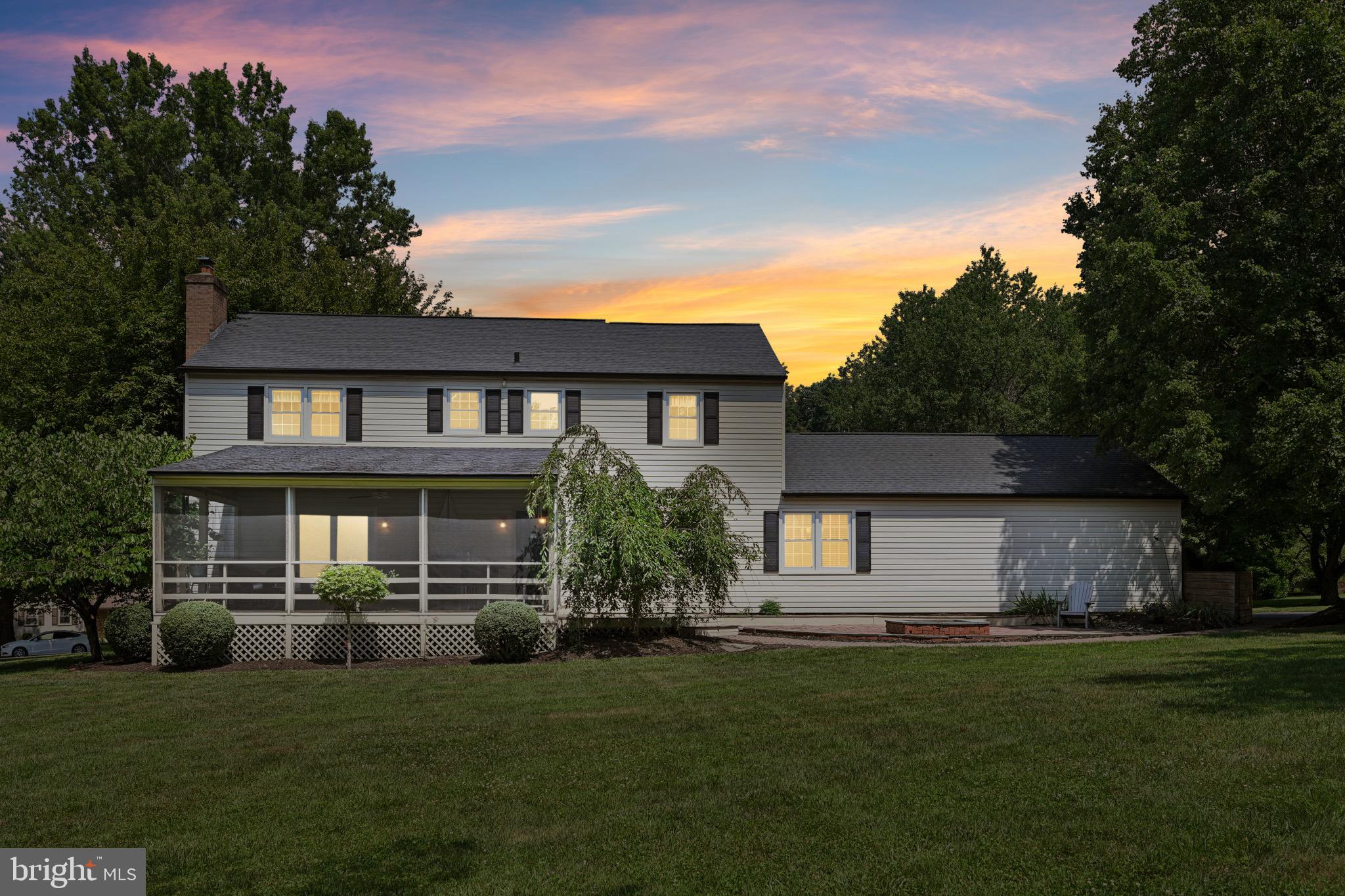 956 Cloud Ln