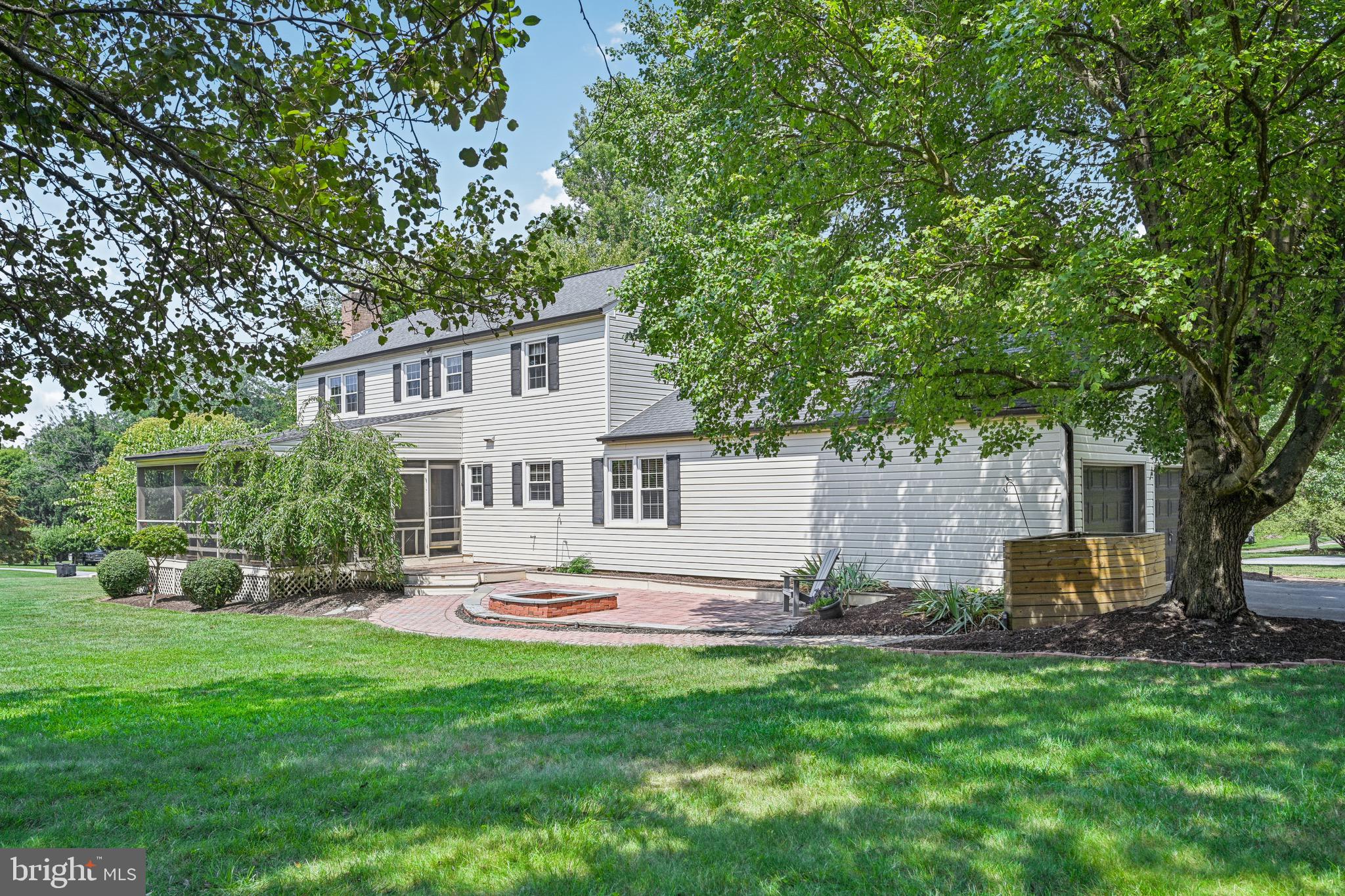 956 Cloud Ln