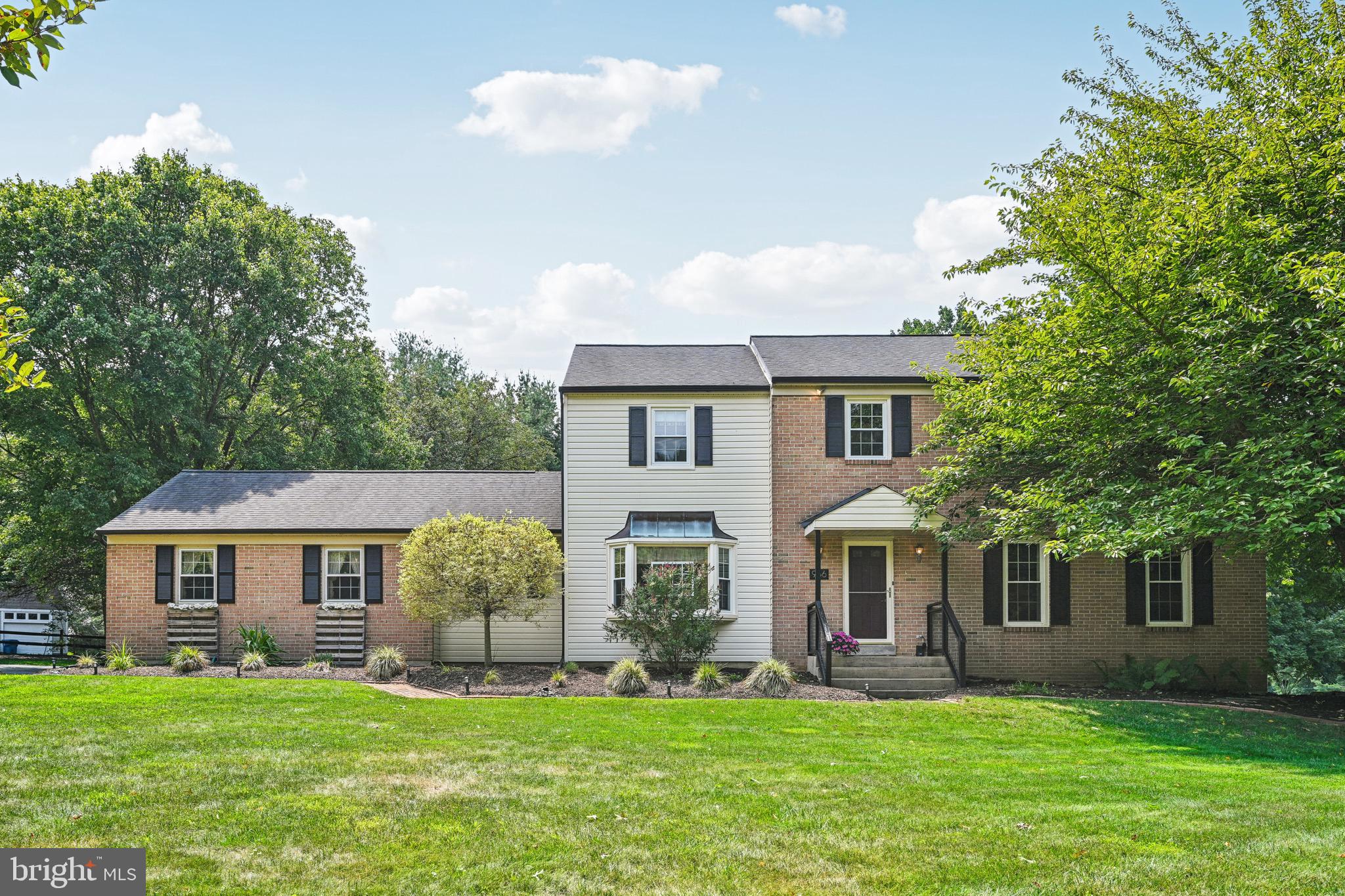 956 Cloud Ln