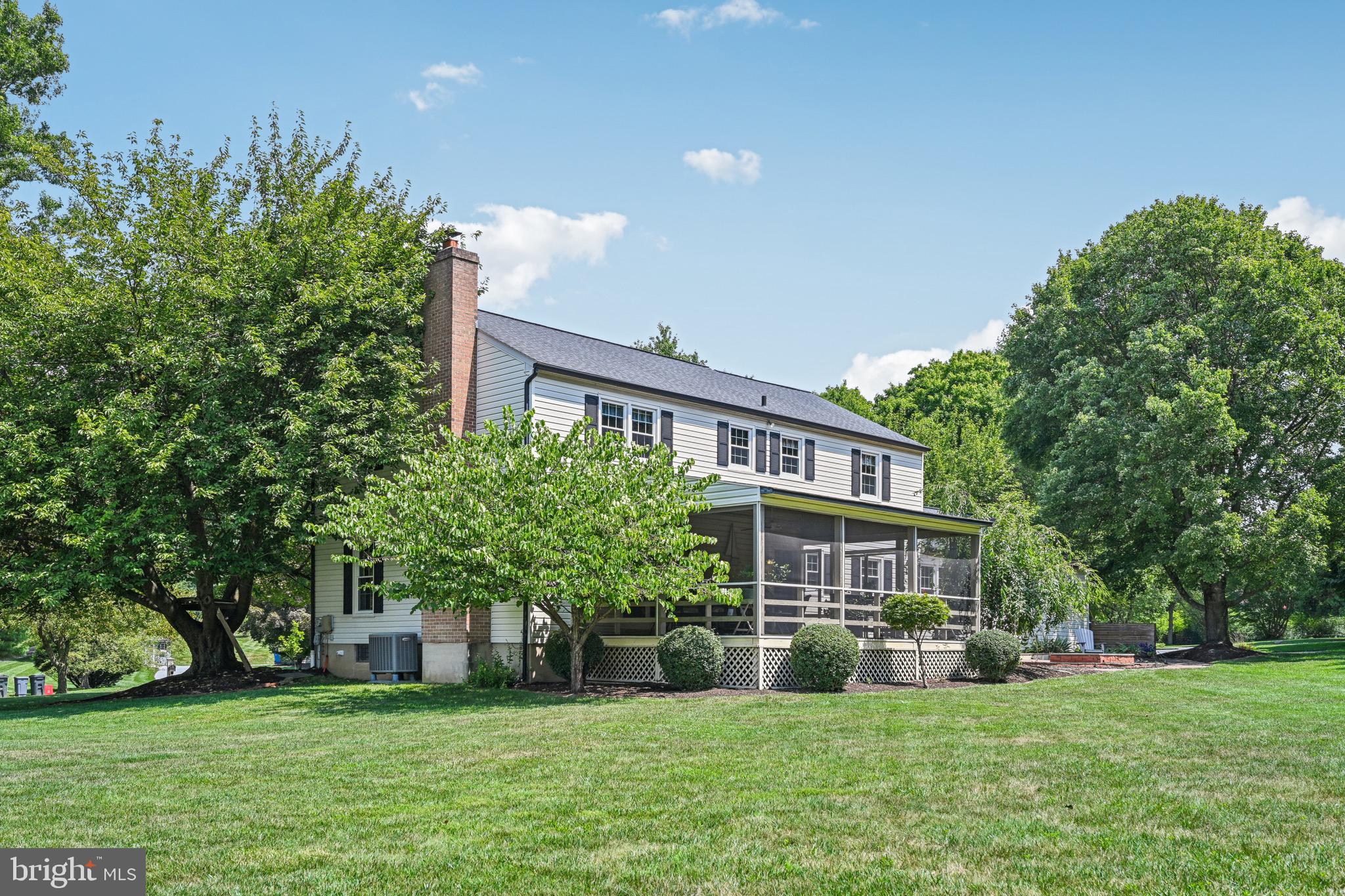 956 Cloud Ln