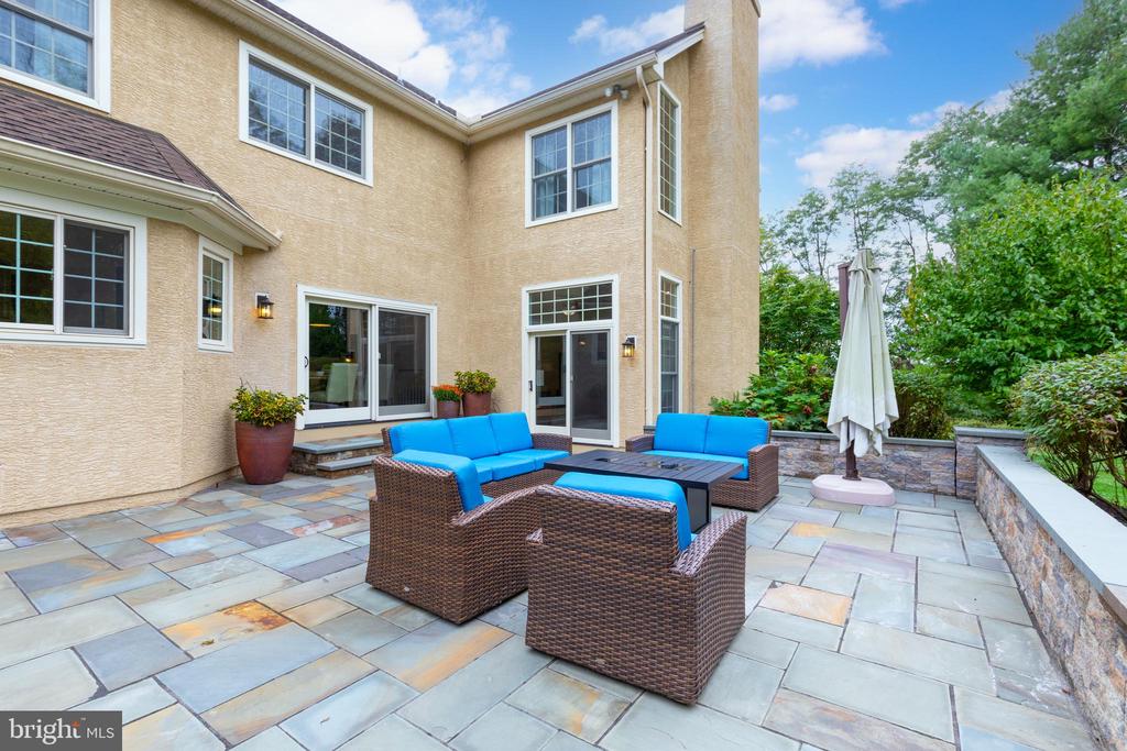 972 Wes Moore Dr