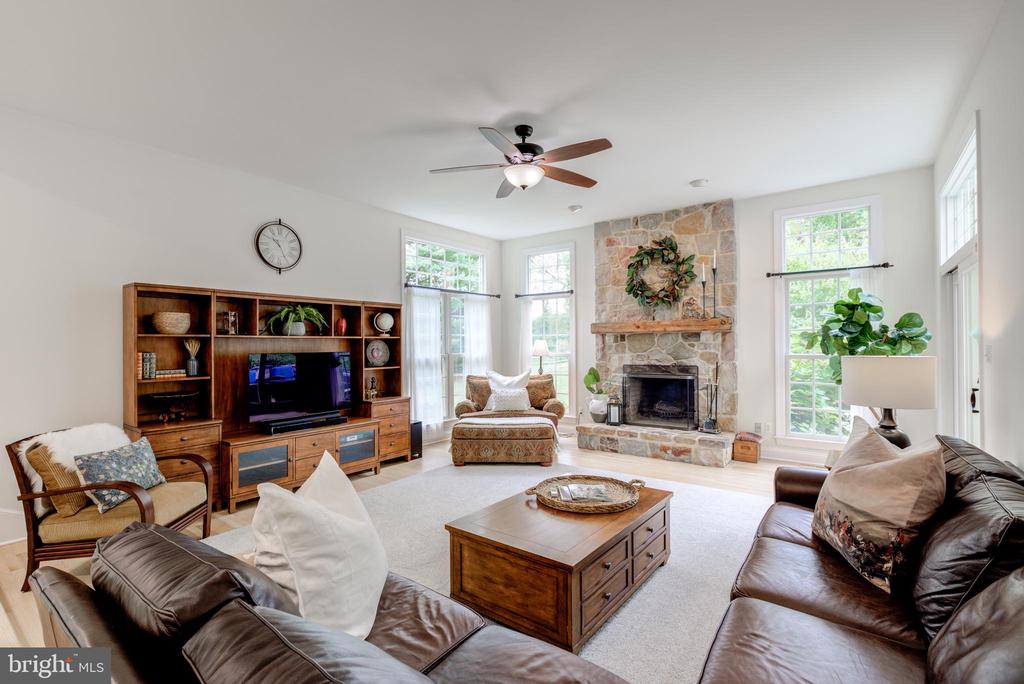 972 Wes Moore Dr