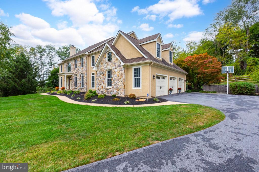 972 Wes Moore Dr
