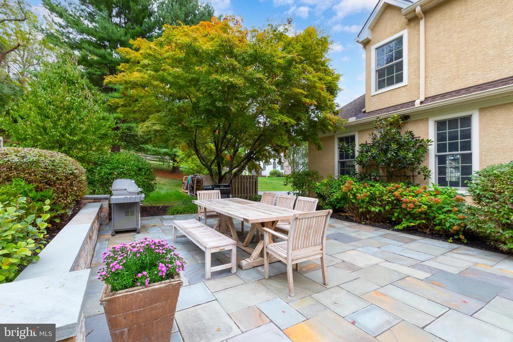 972 Wes Moore Dr