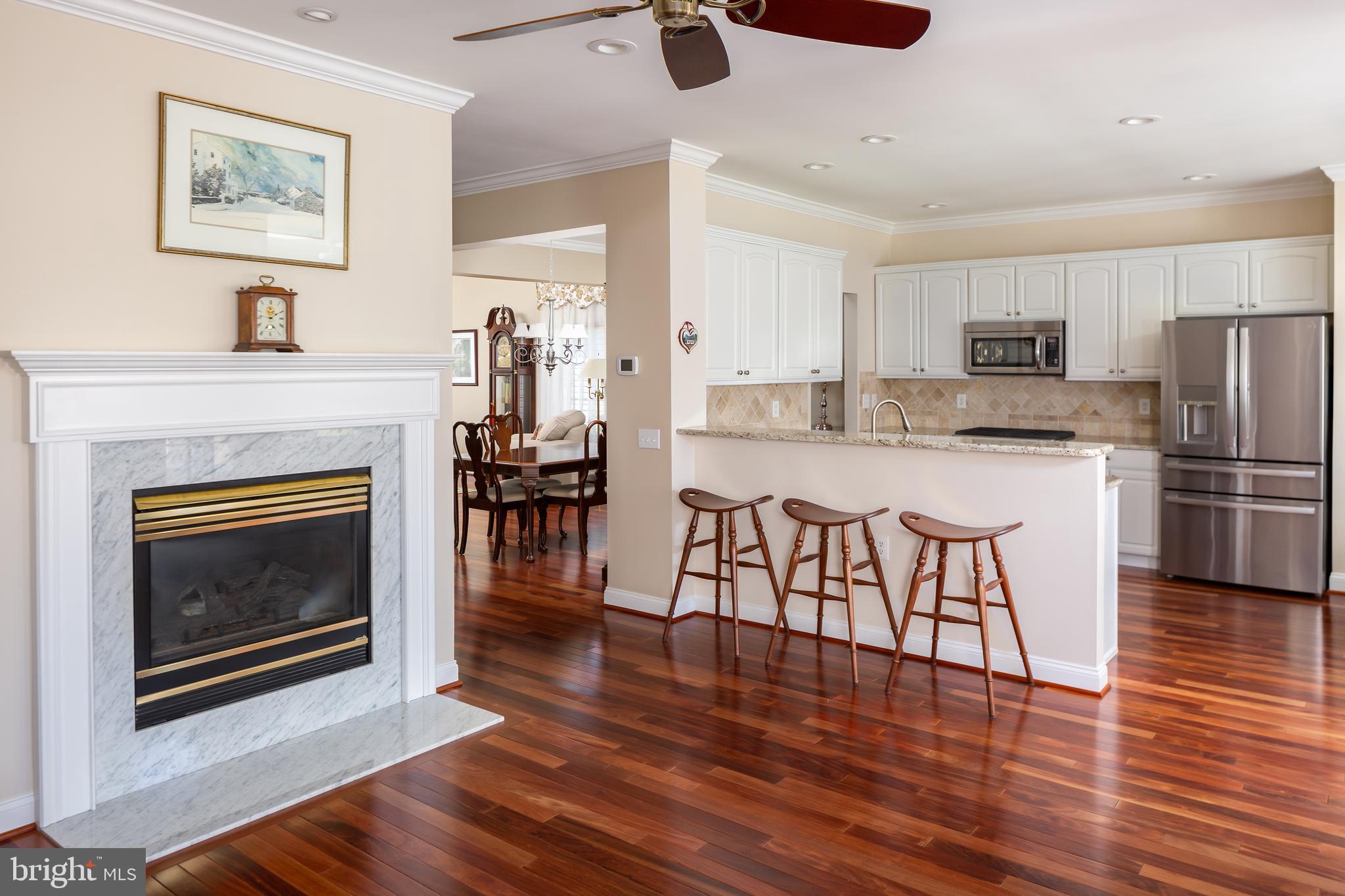 1353 Troon Ln