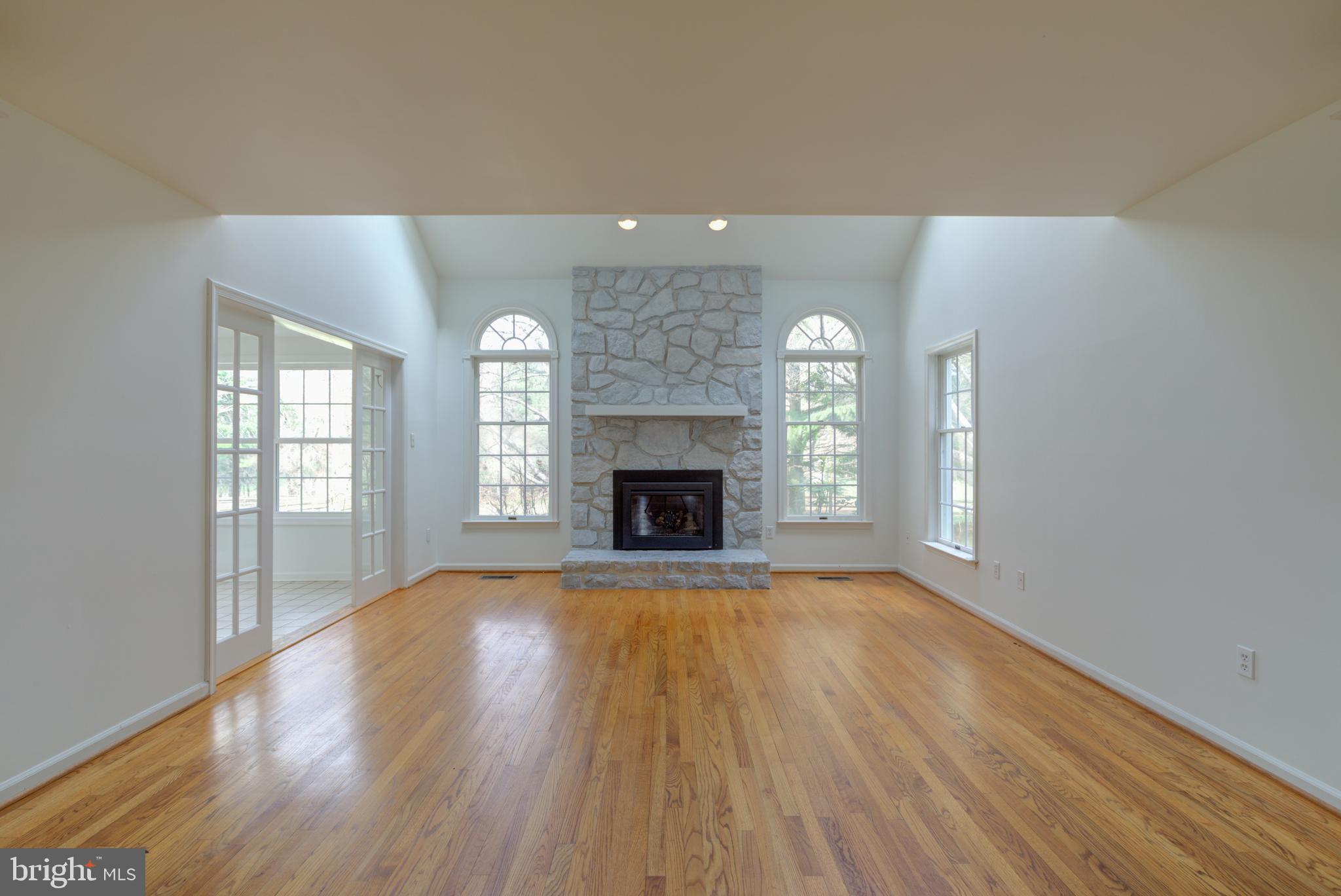 291 Hickory Dr