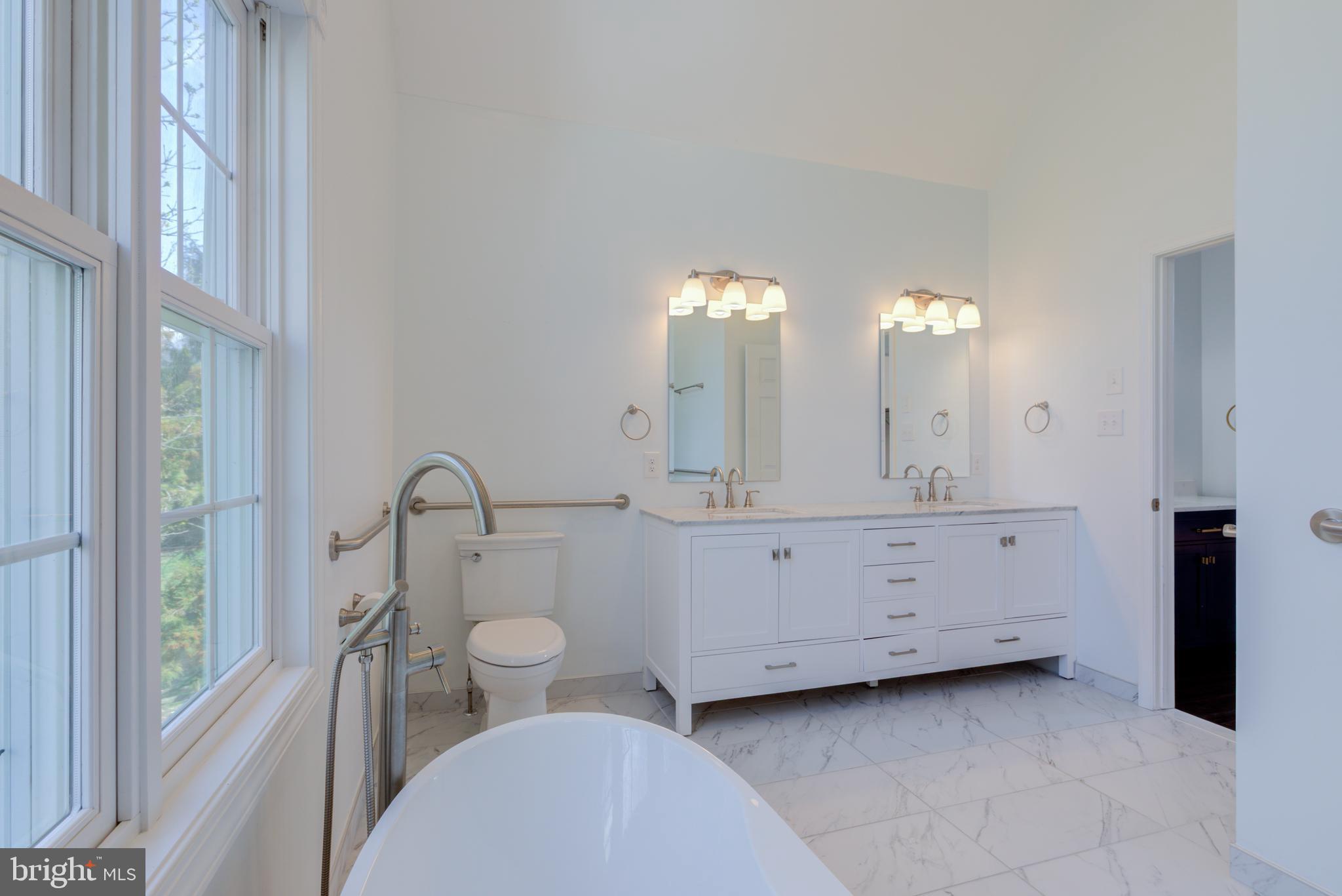 291 Hickory Dr