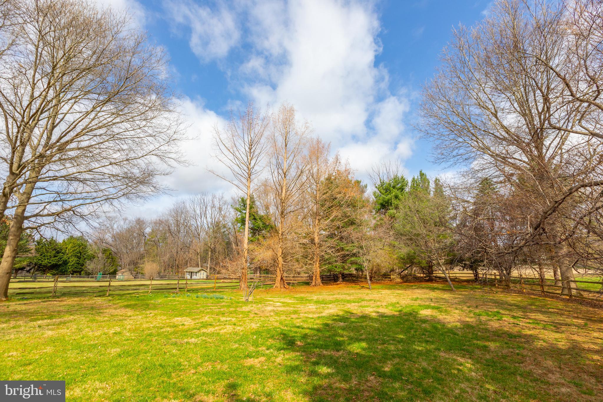 291 Hickory Dr