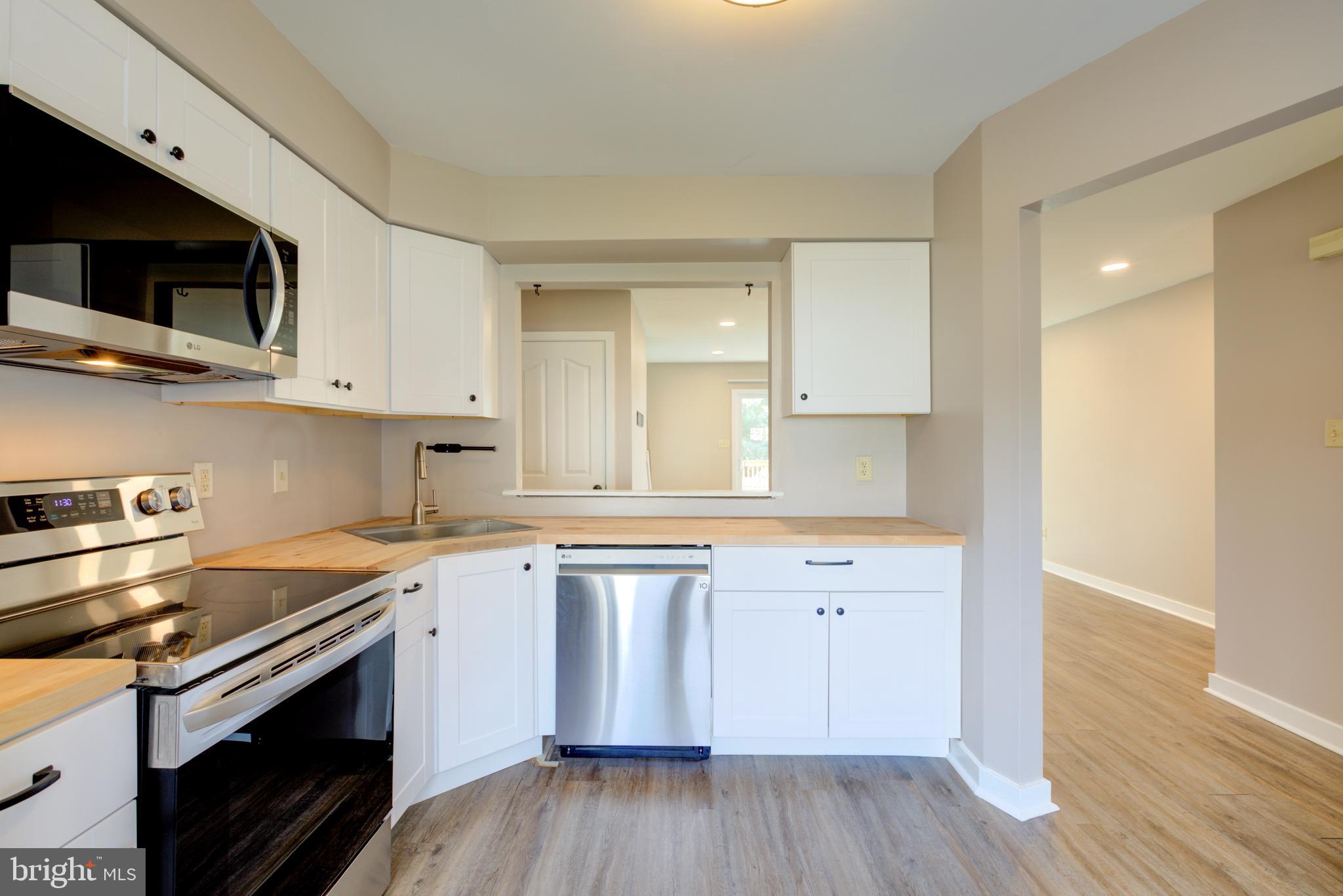 54 WINGED FOOT DRIVE