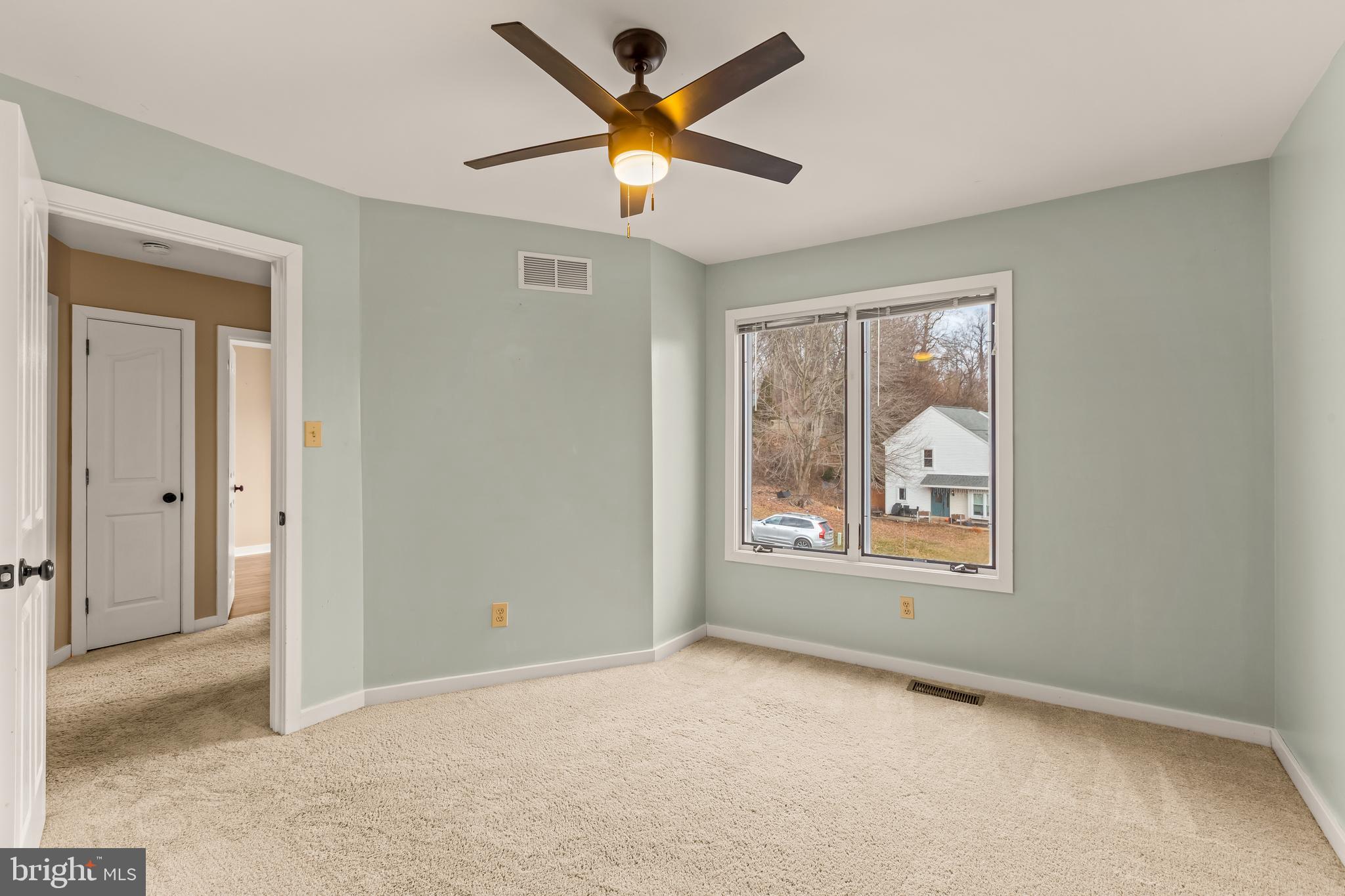 54 WINGED FOOT DRIVE