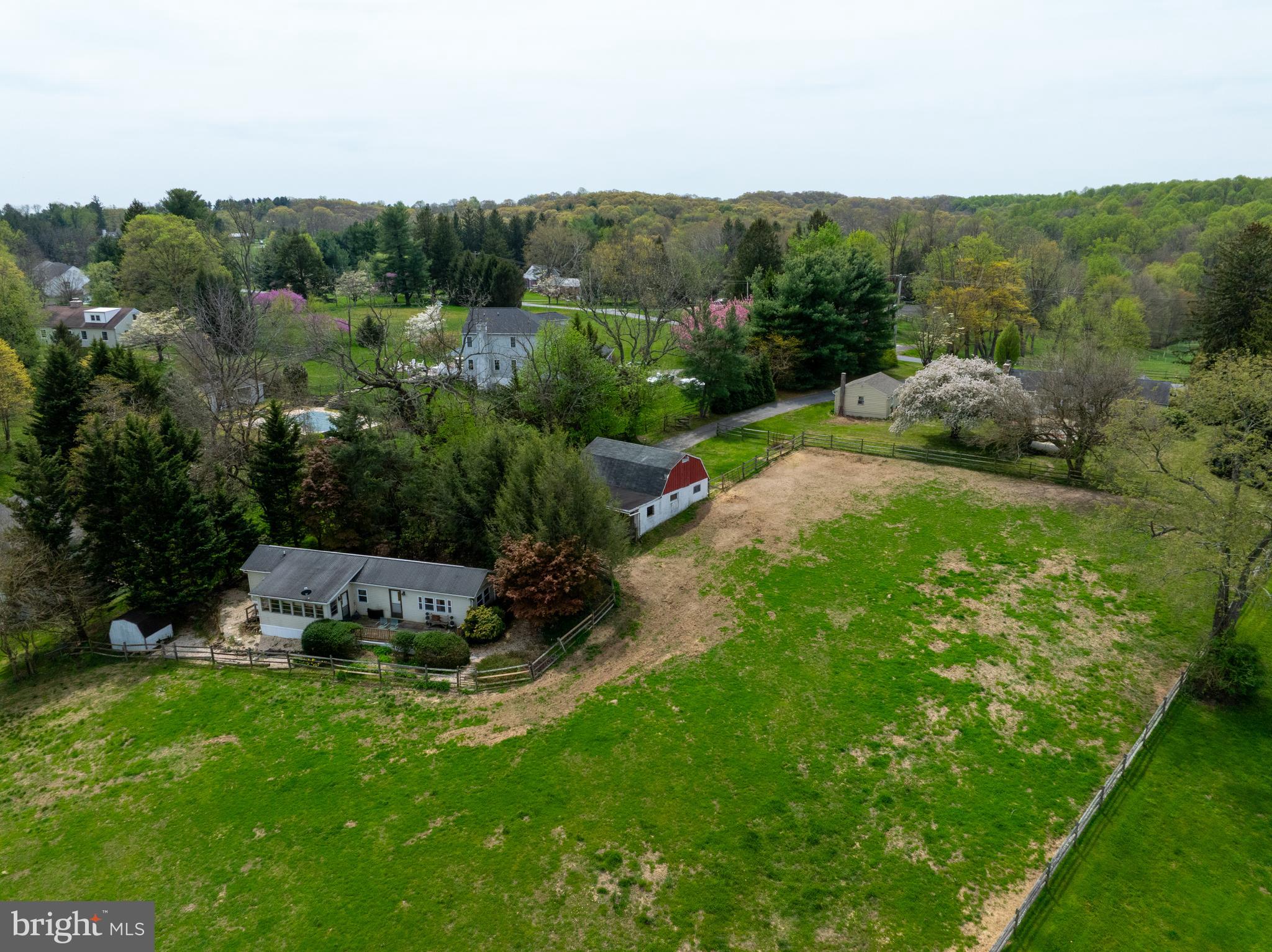 1058 GLEN HALL ROAD