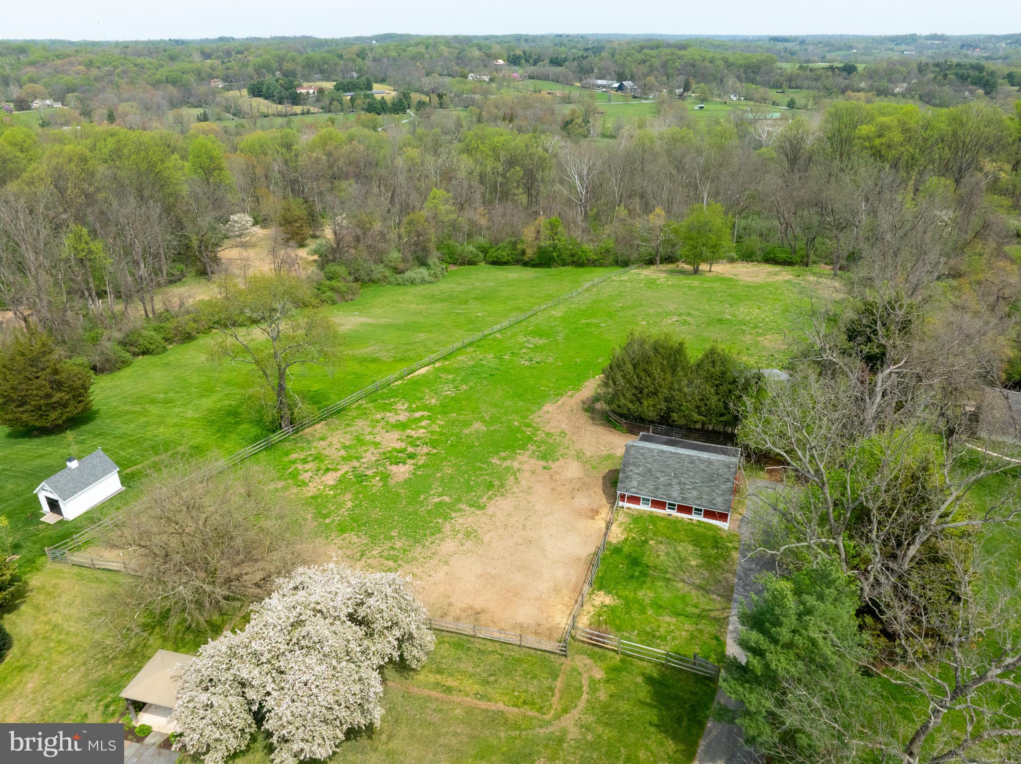 1058 GLEN HALL ROAD