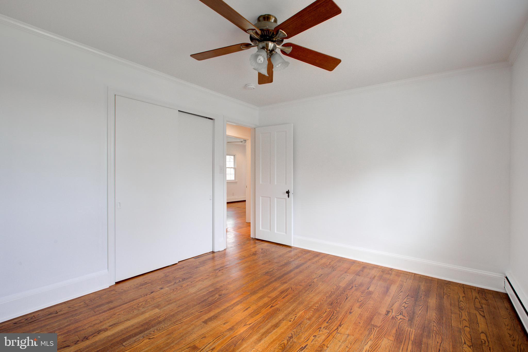 1058 GLEN HALL ROAD
