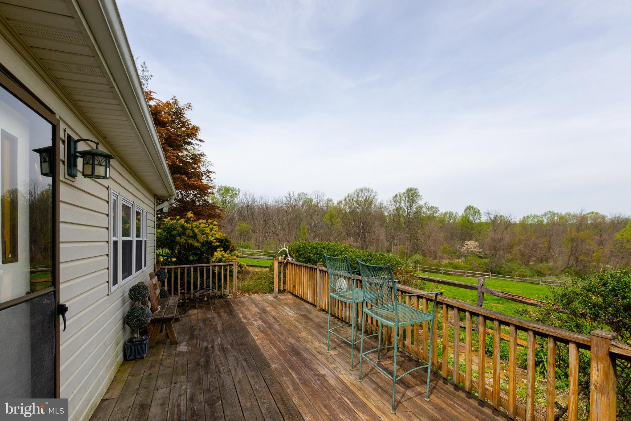1058 GLEN HALL ROAD
