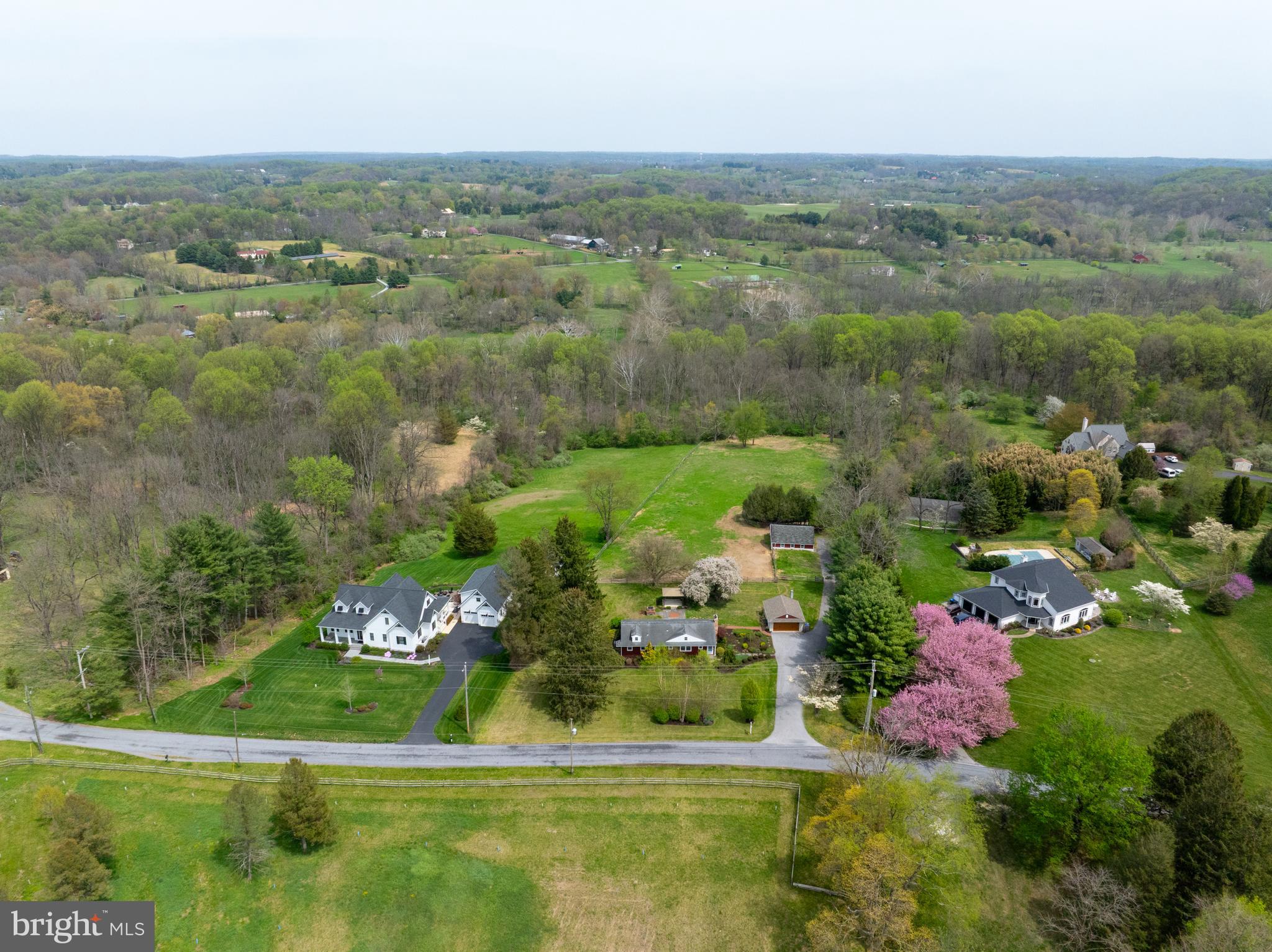 1058 GLEN HALL ROAD