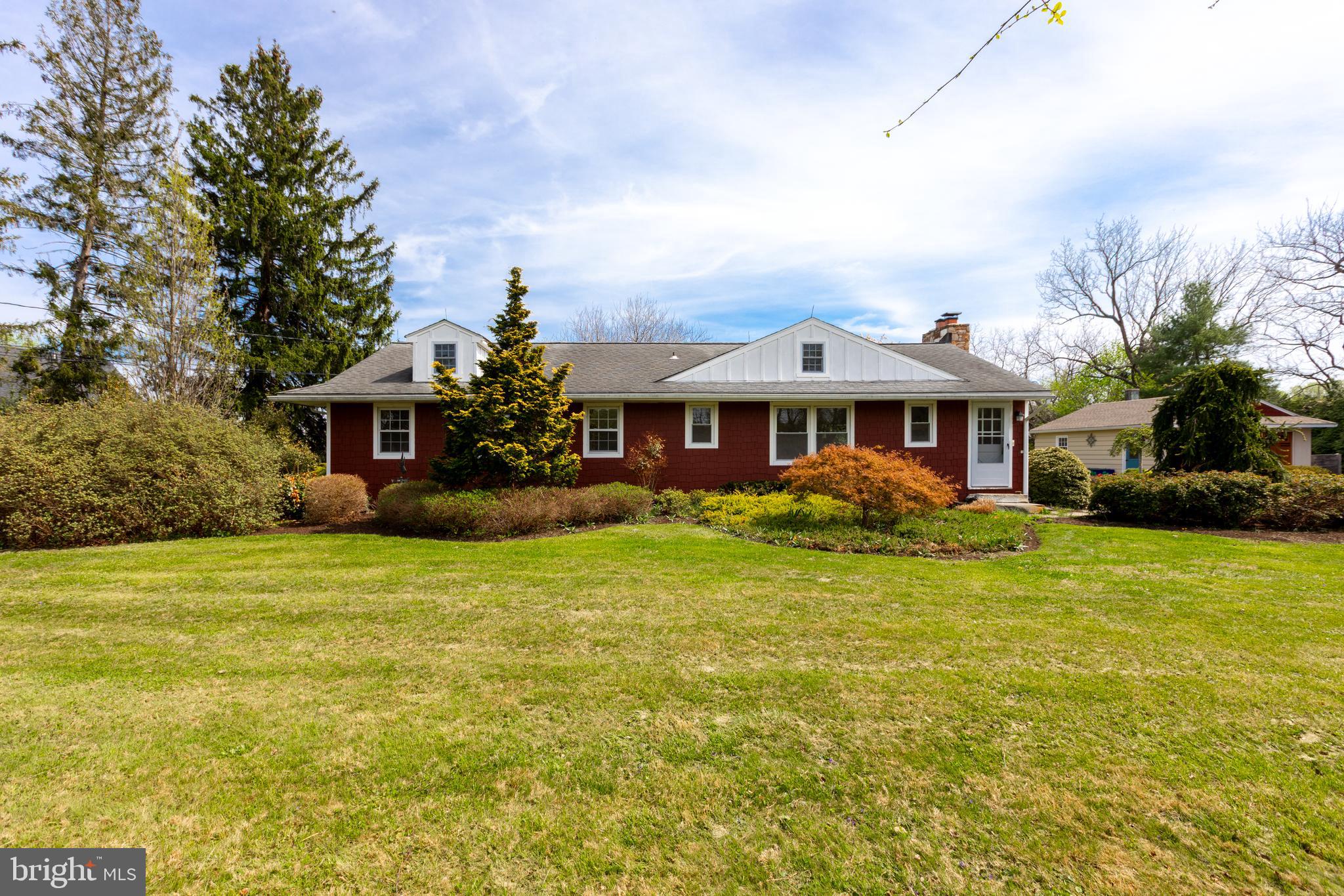 1058 GLEN HALL ROAD