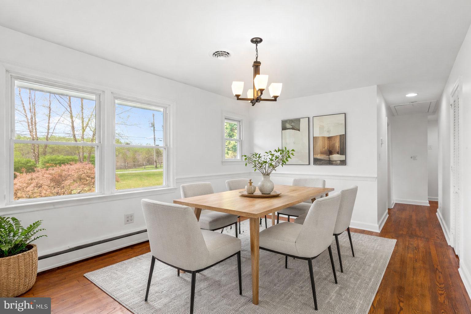 1058 GLEN HALL ROAD