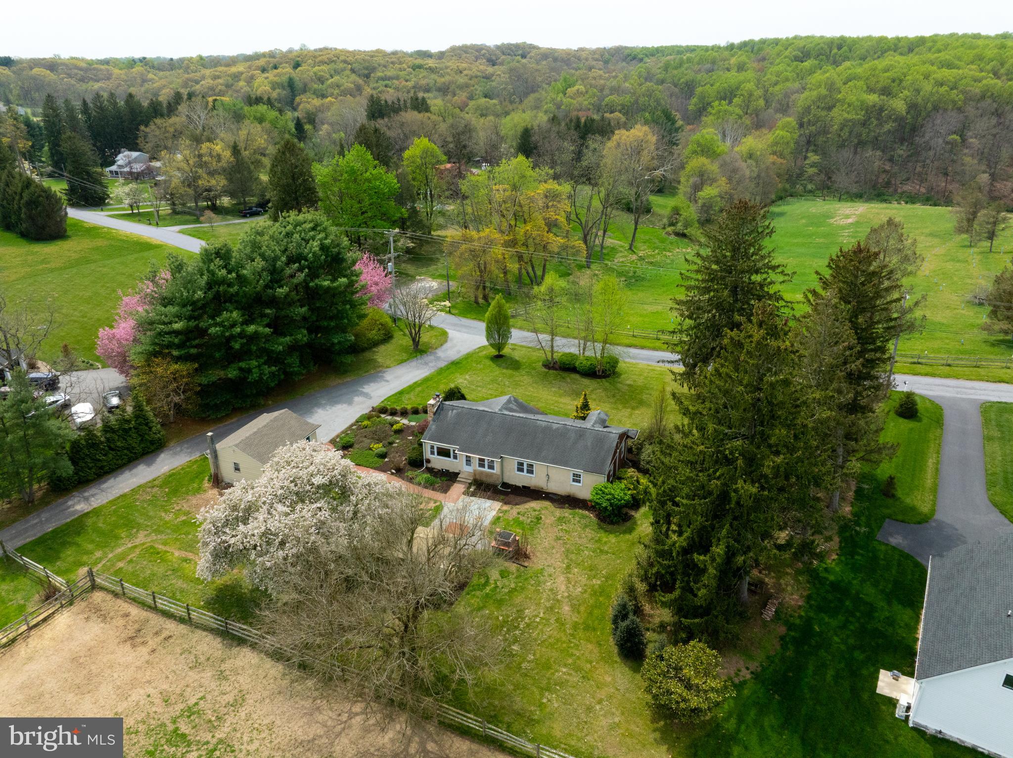 1058 GLEN HALL ROAD