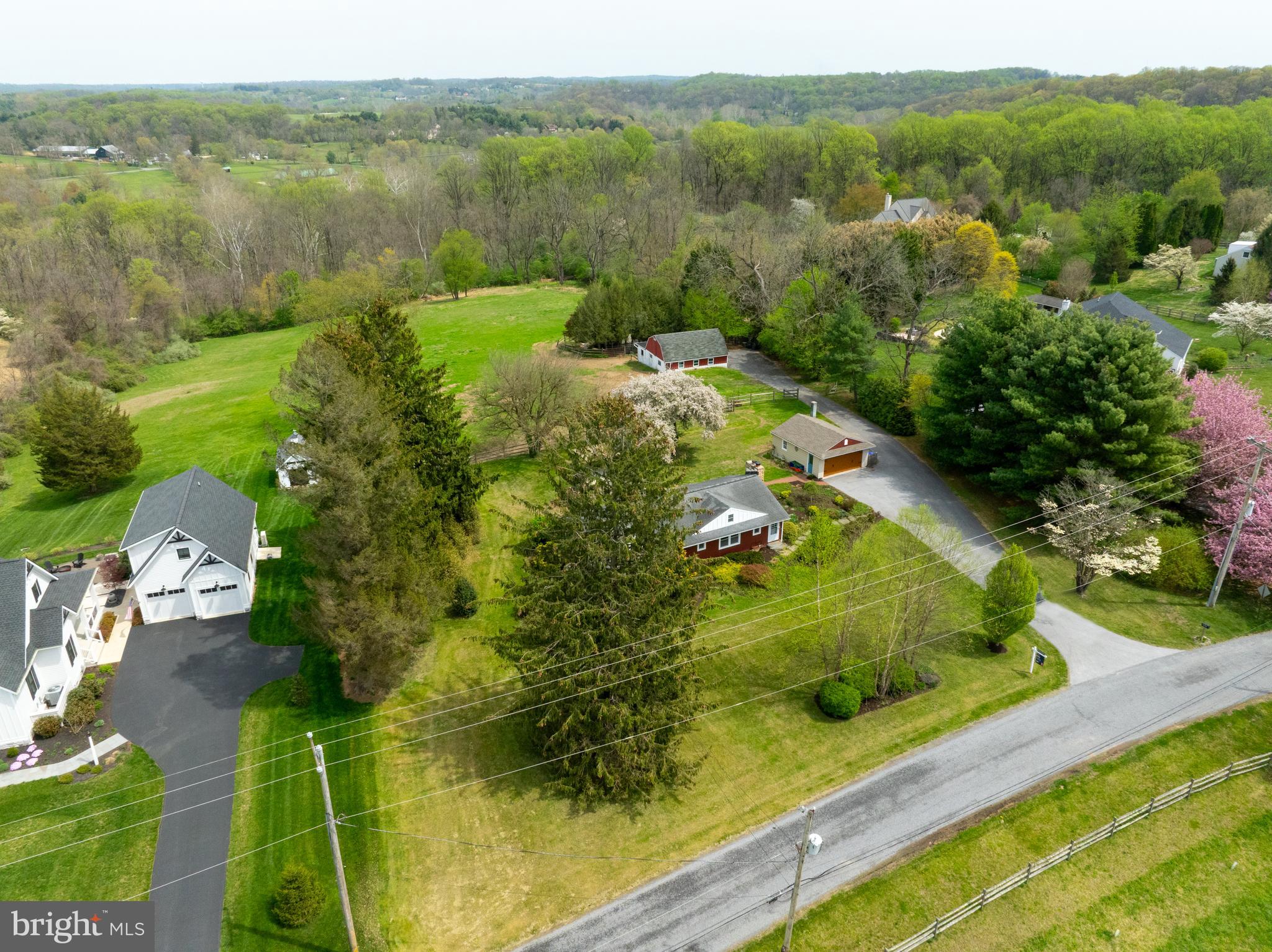 1058 GLEN HALL ROAD