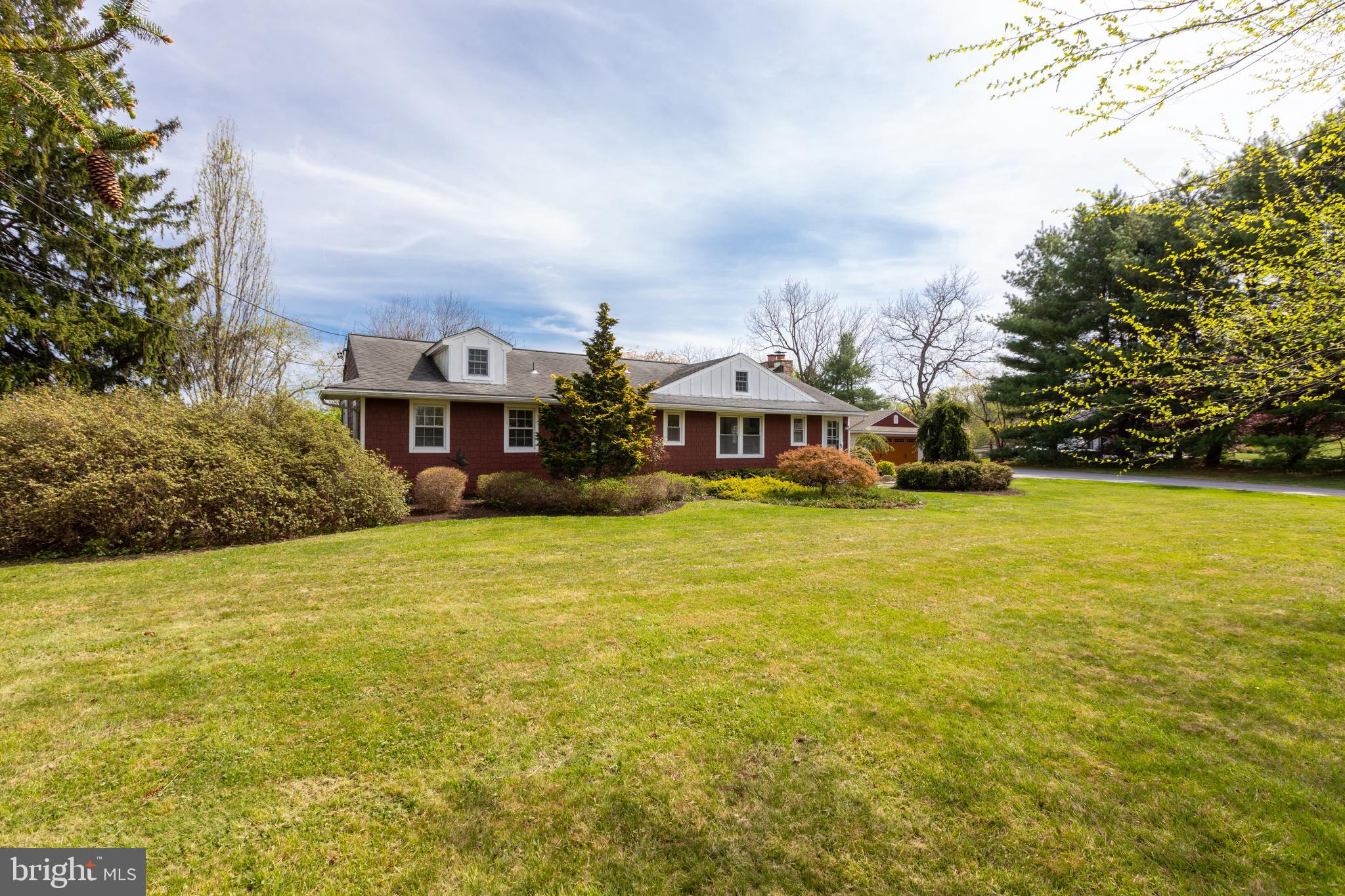 1058 GLEN HALL ROAD