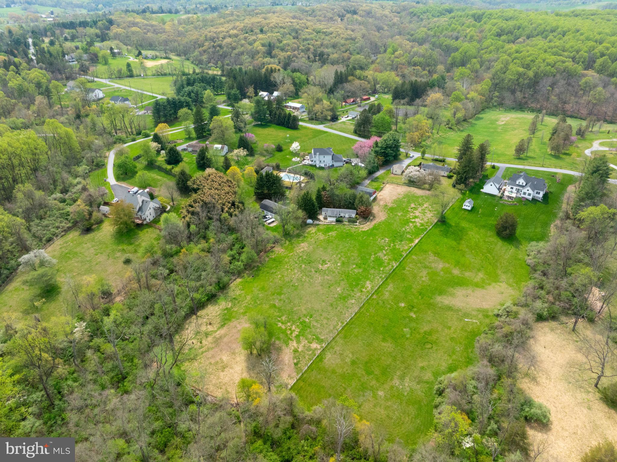 1058 GLEN HALL ROAD