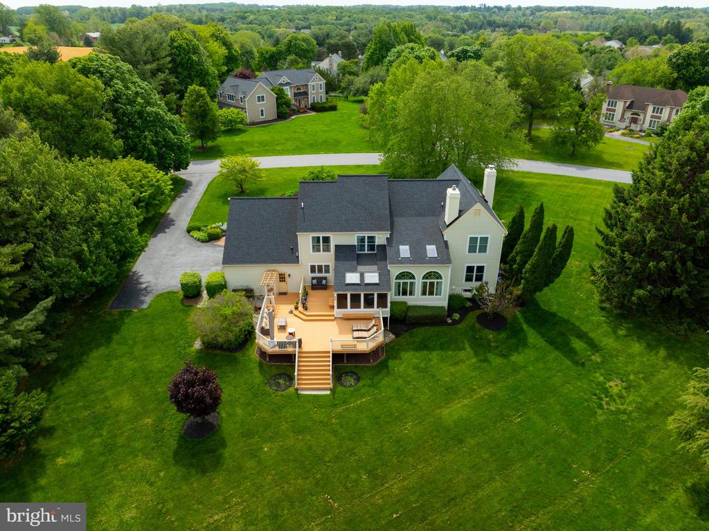 293 HICKORY DRIVE