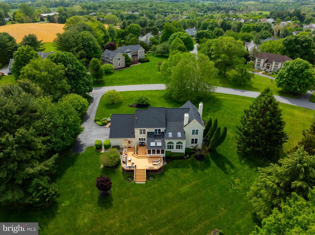 293 HICKORY DRIVE