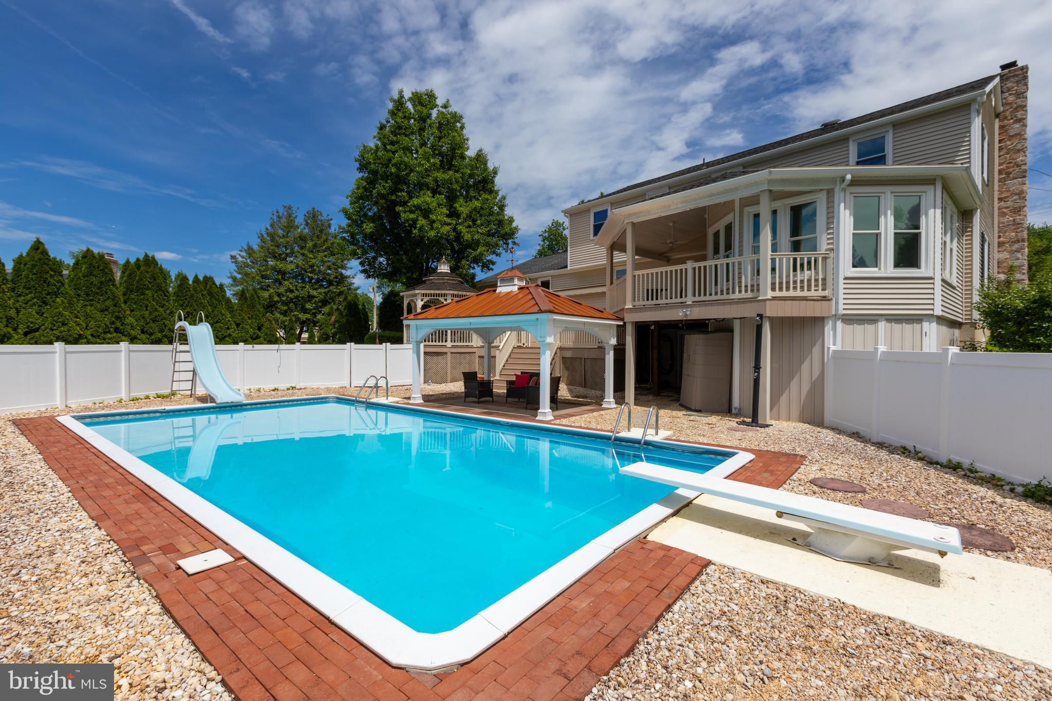 1416 GARY TERRACE