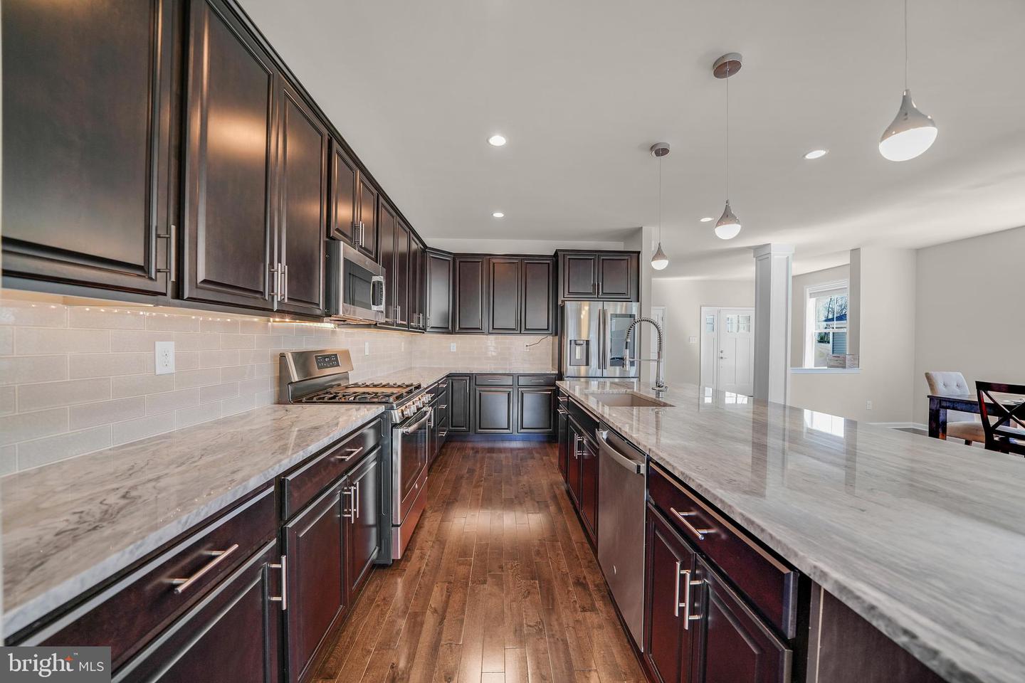 3044 Marias Way