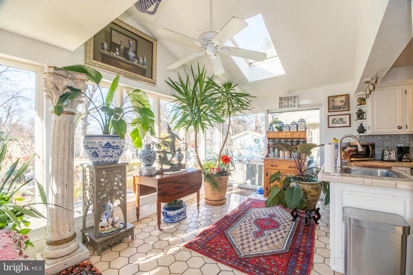 203 W Rose Tree Rd