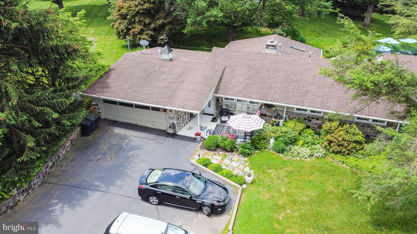203 W Rose Tree Rd