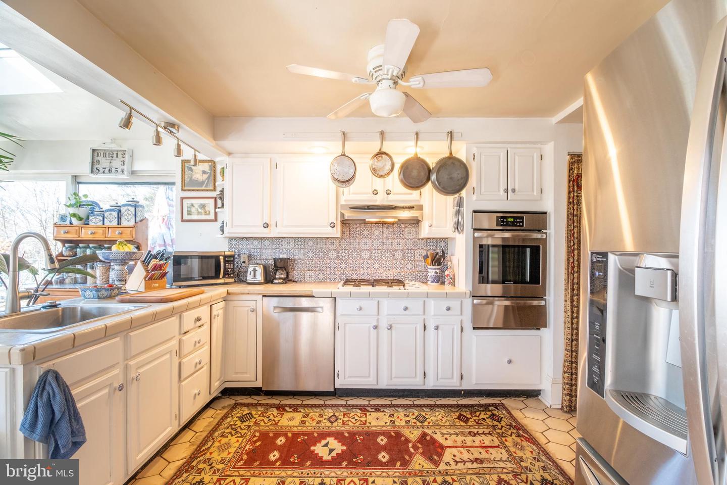 203 W Rose Tree Rd