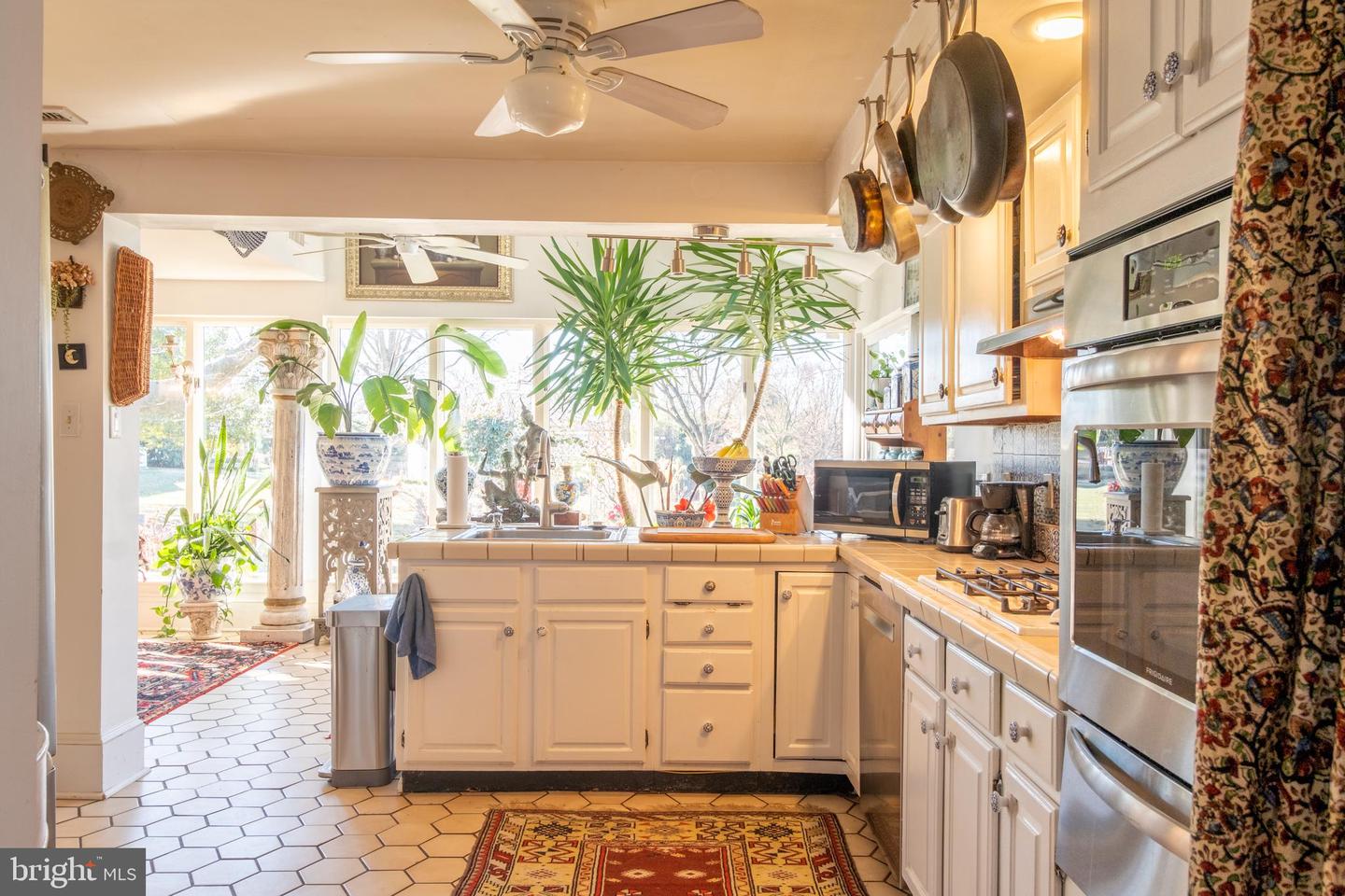 203 W Rose Tree Rd
