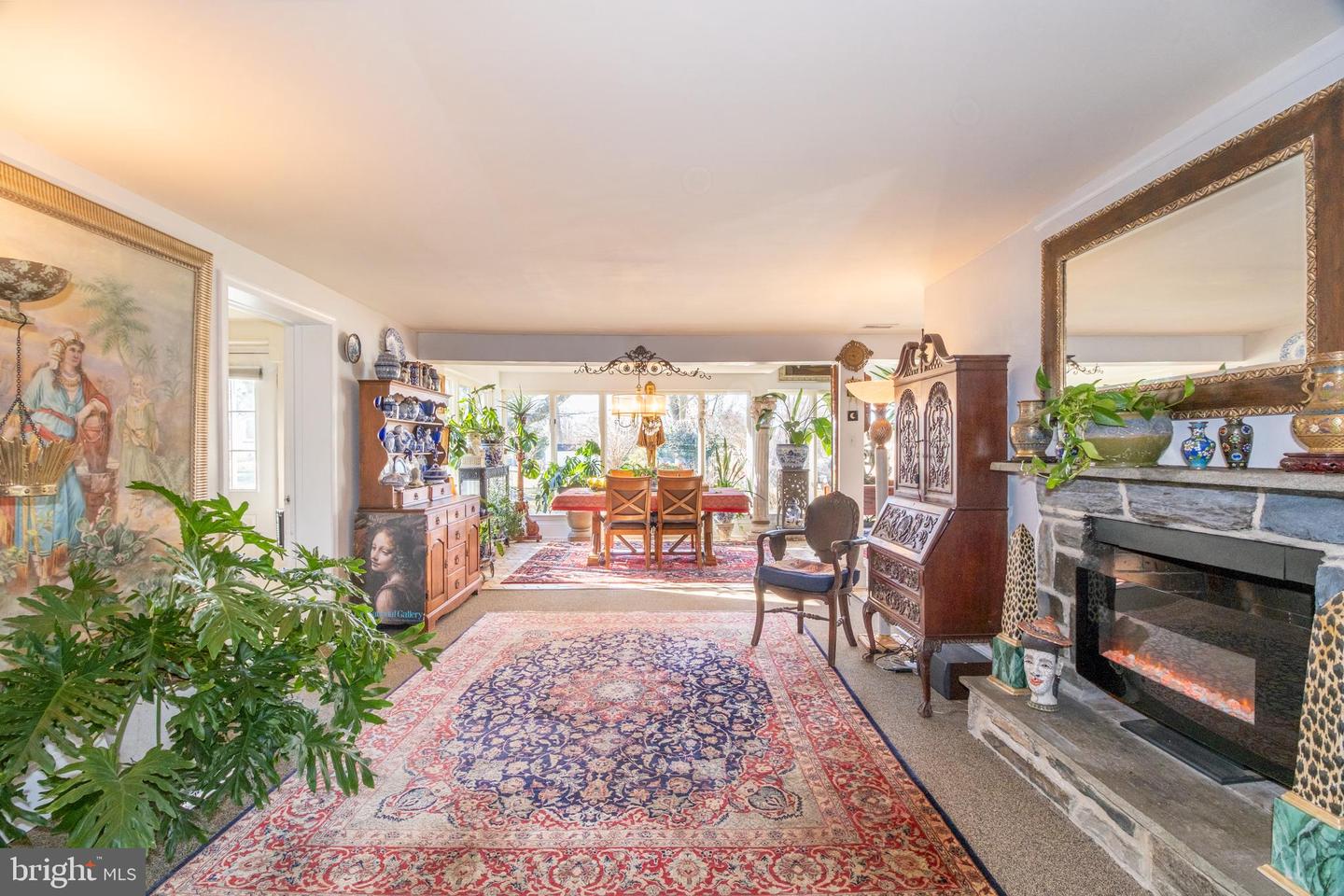 203 W Rose Tree Rd