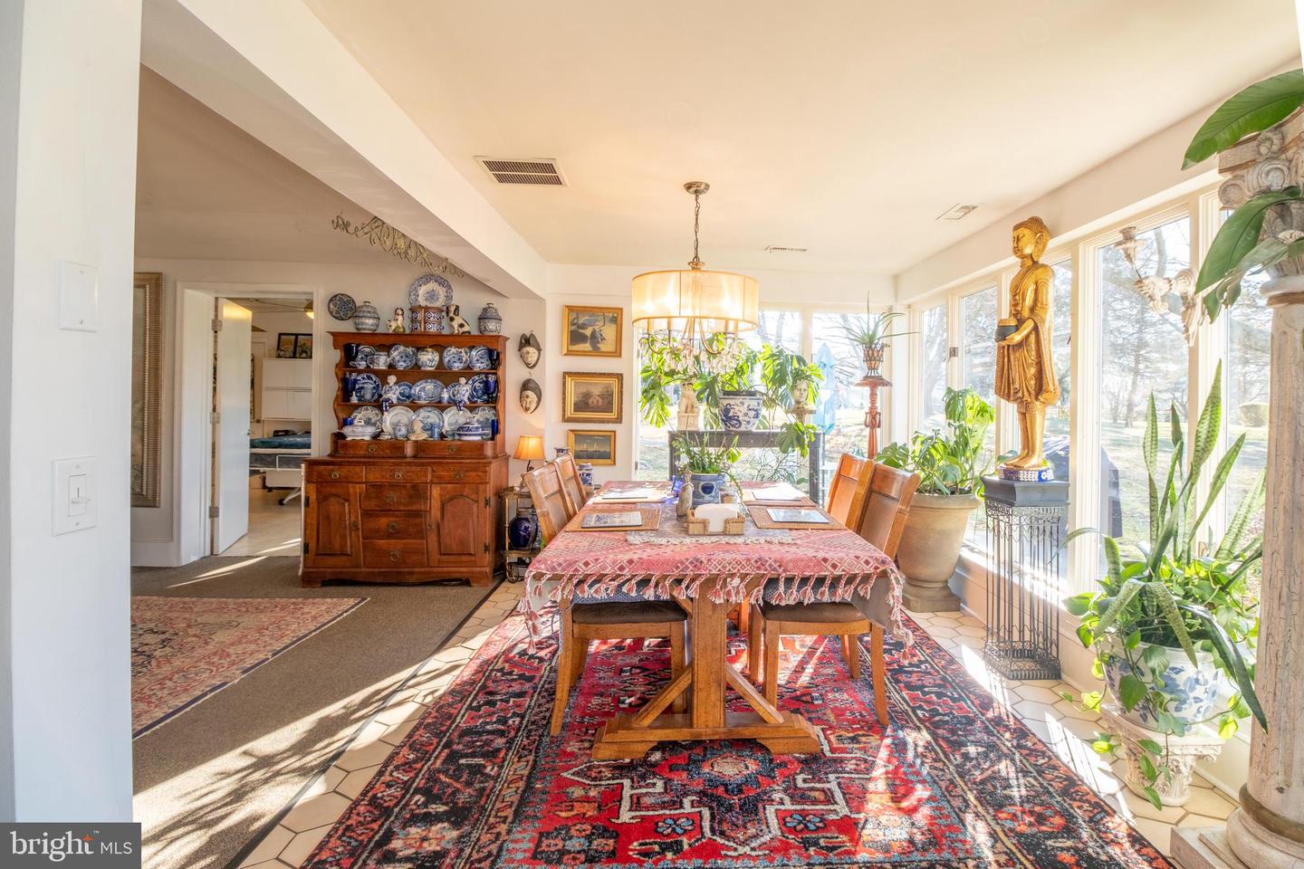 203 W Rose Tree Rd