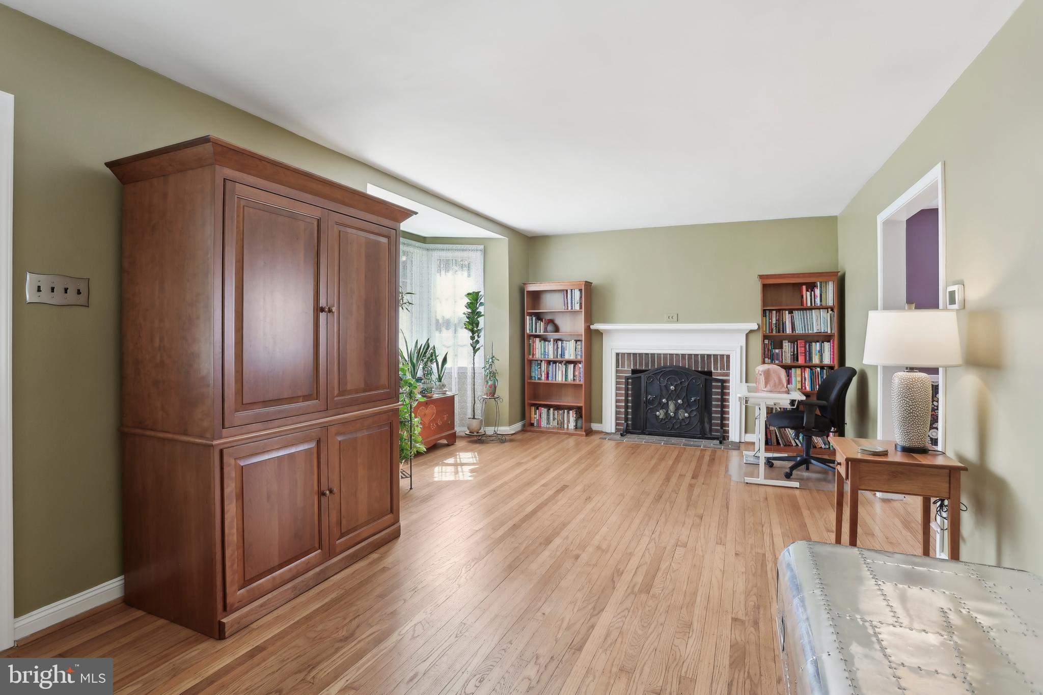 522 W Springfield Rd