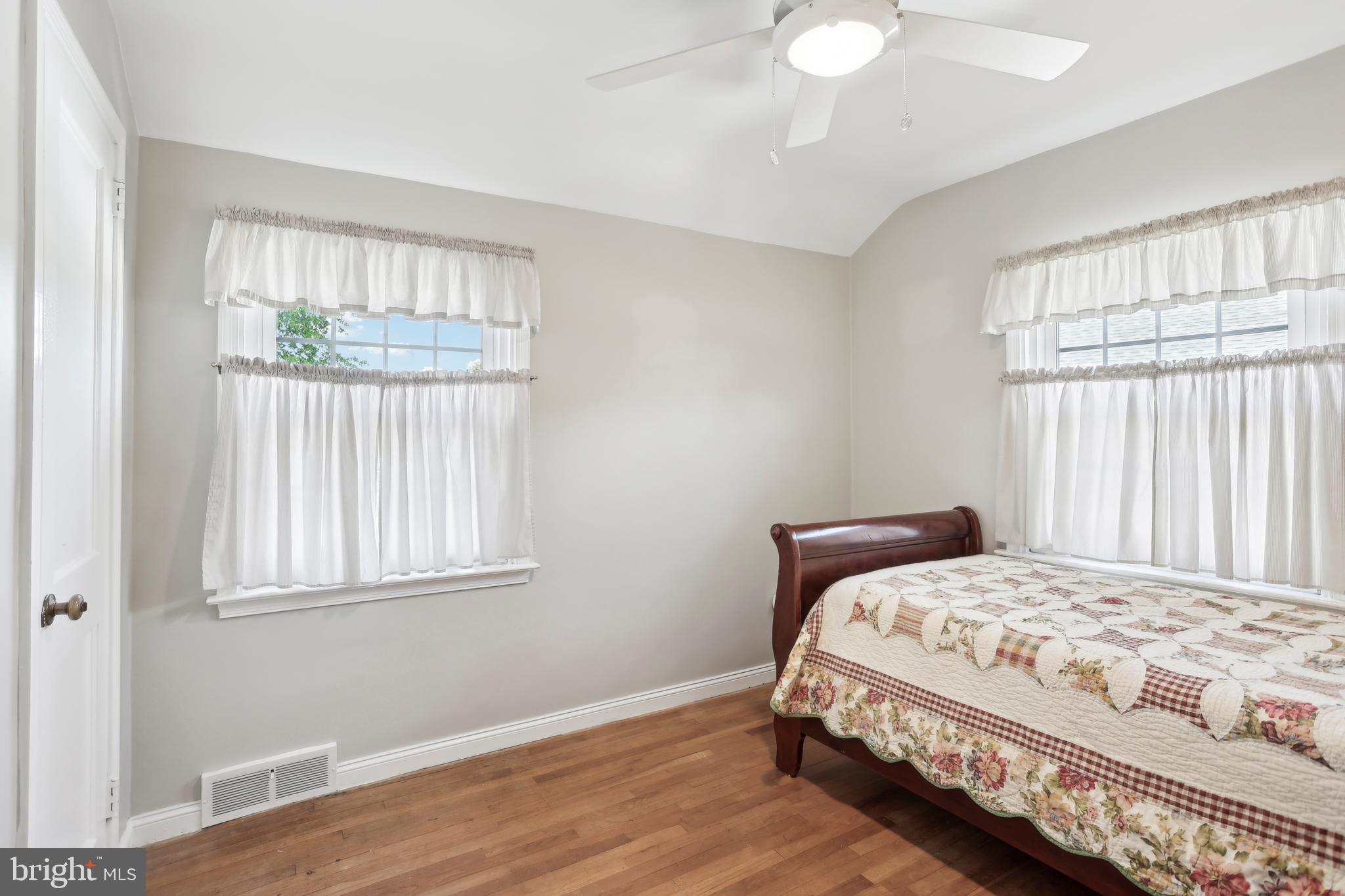 522 W Springfield Rd