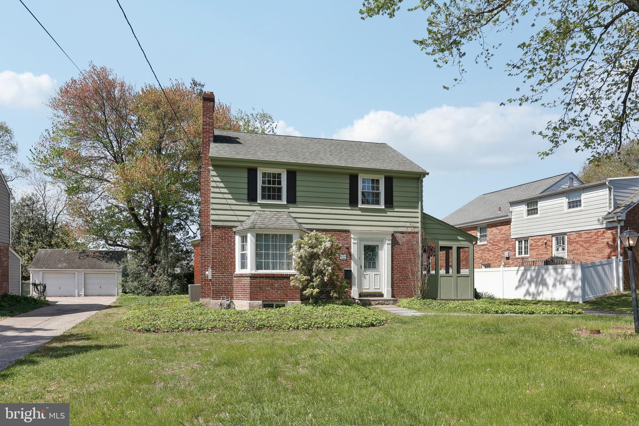 522 W Springfield Rd