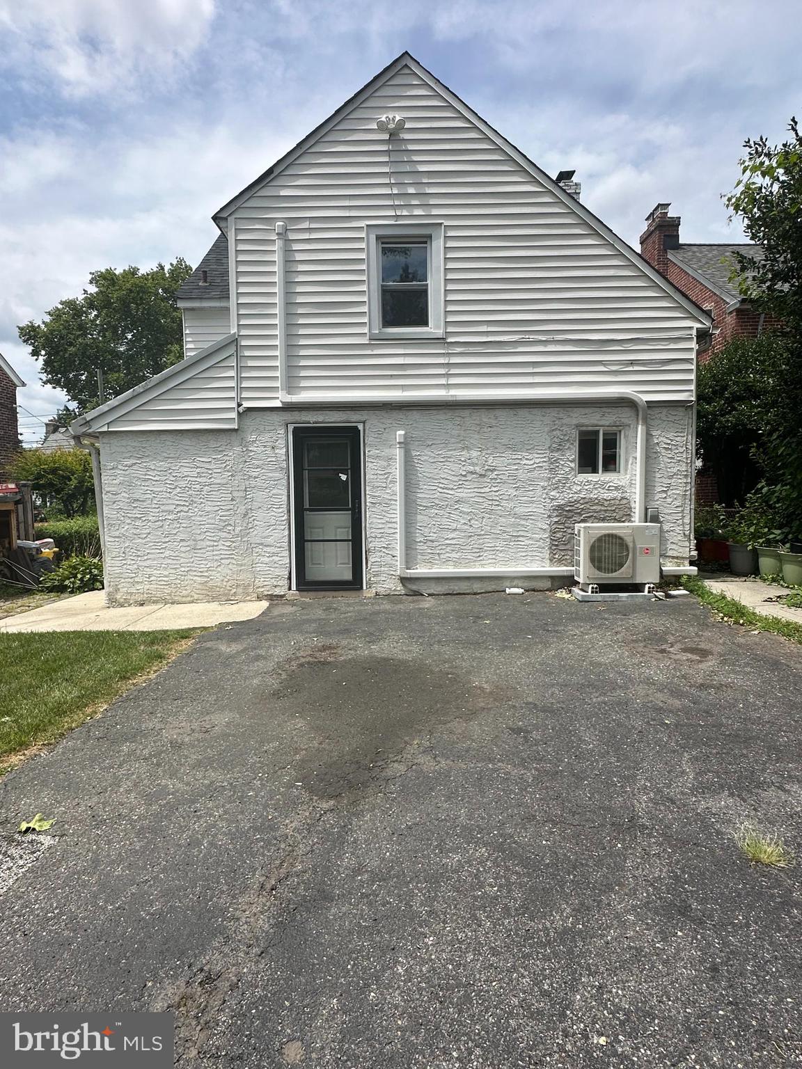 30 E PROVIDENCE ROAD