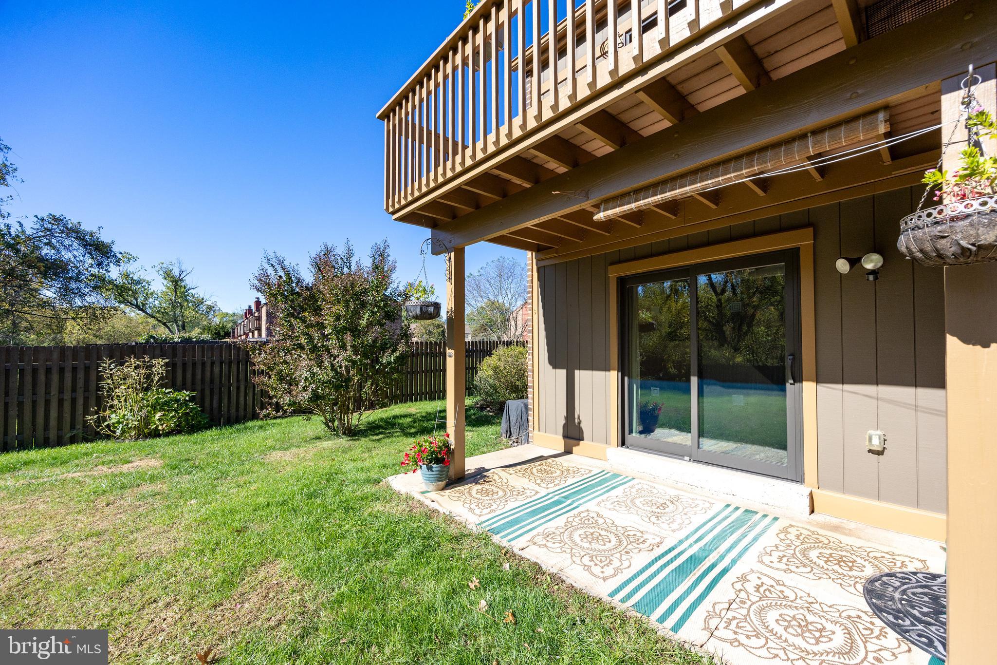 142 LARCHWOOD COURT