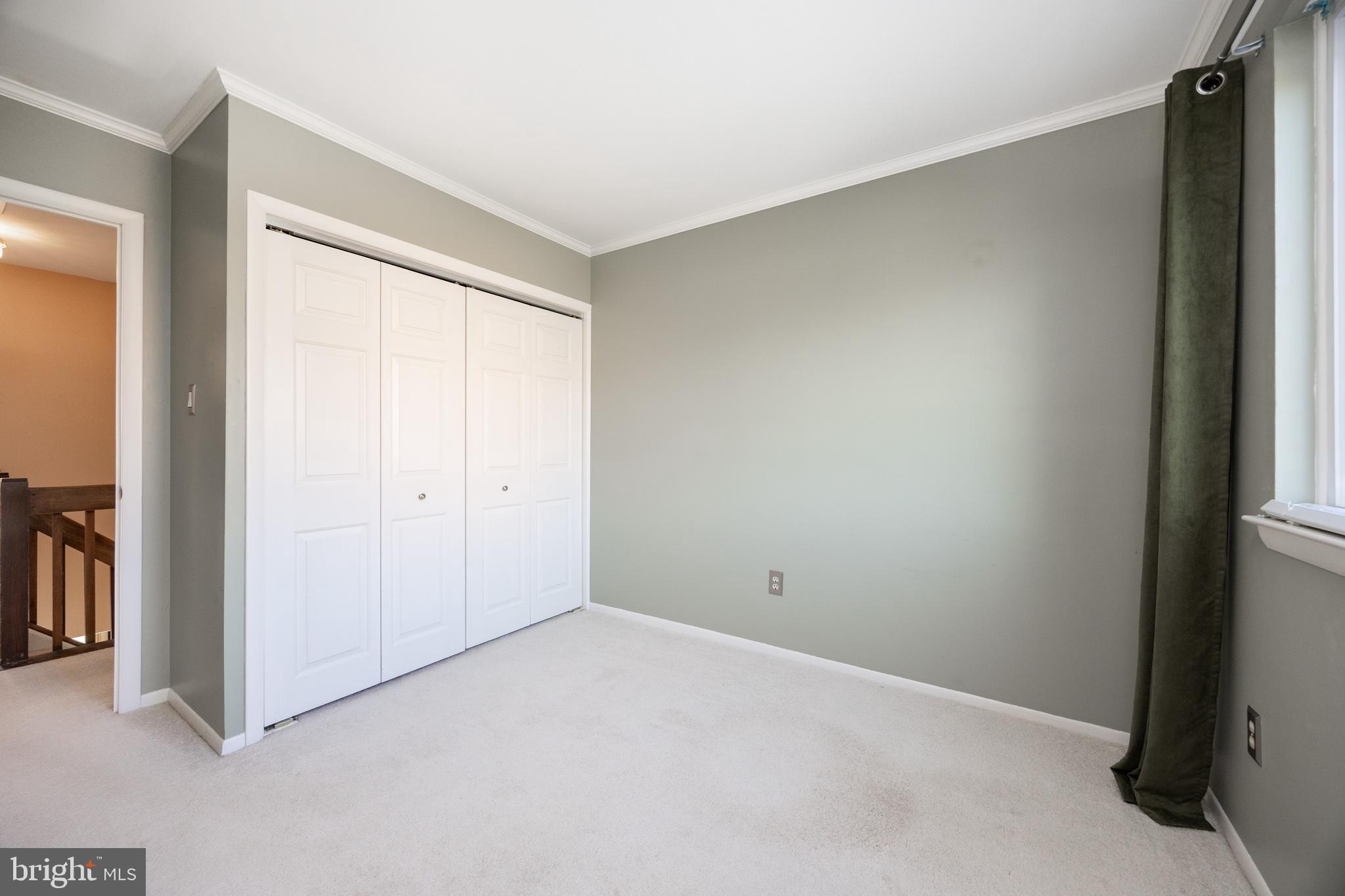 142 LARCHWOOD COURT